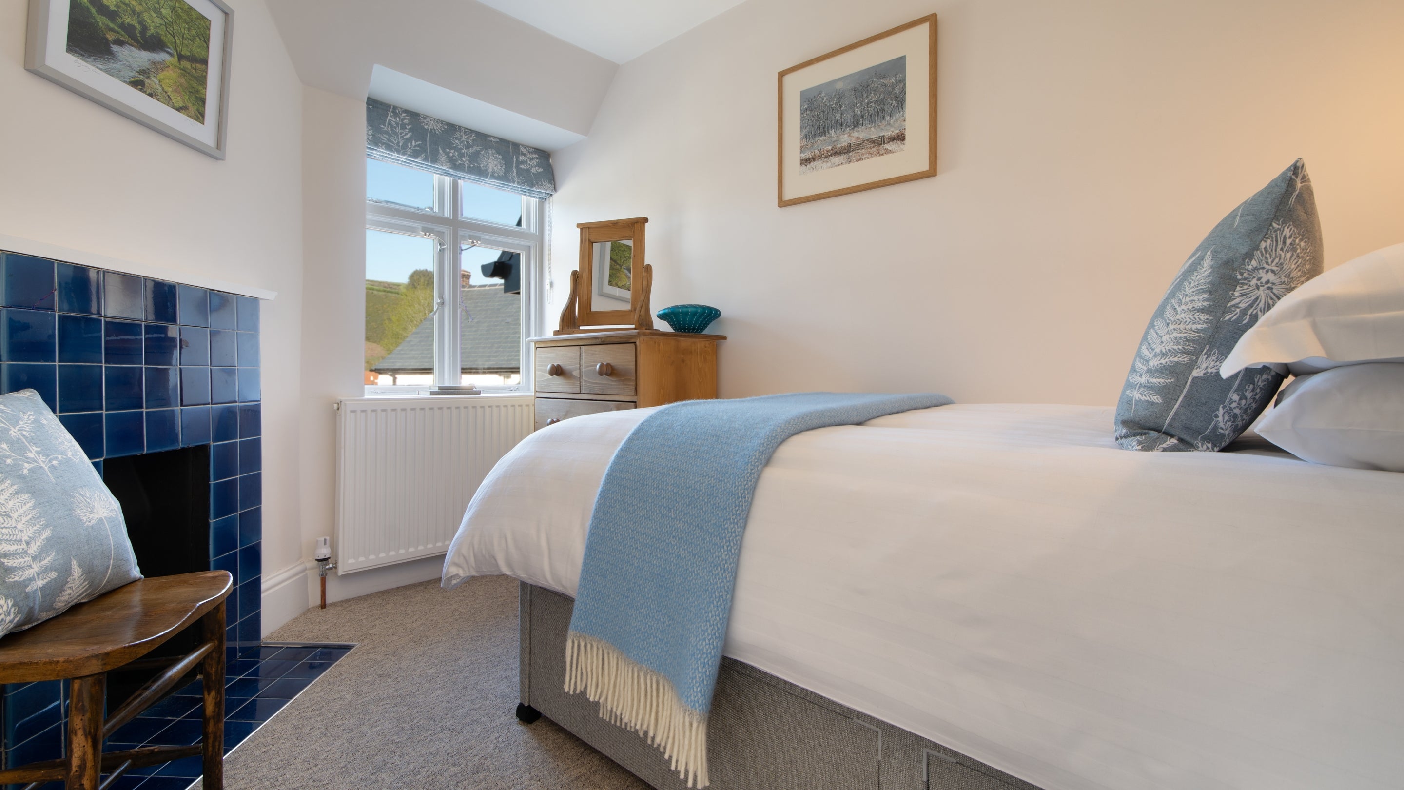 One of the single bedrooms at Heron View, Devon