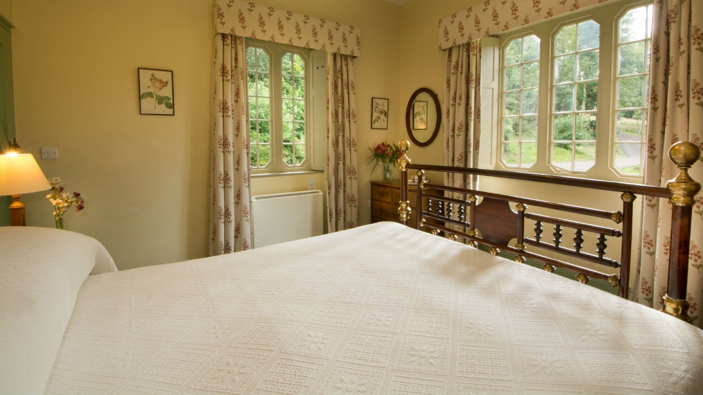 The double bedroom at The Lodge at Greenway, Brixham, Devon