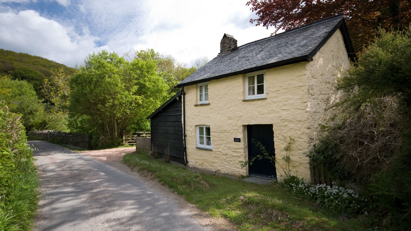 The exterior of Mortuary Cottage, Devon