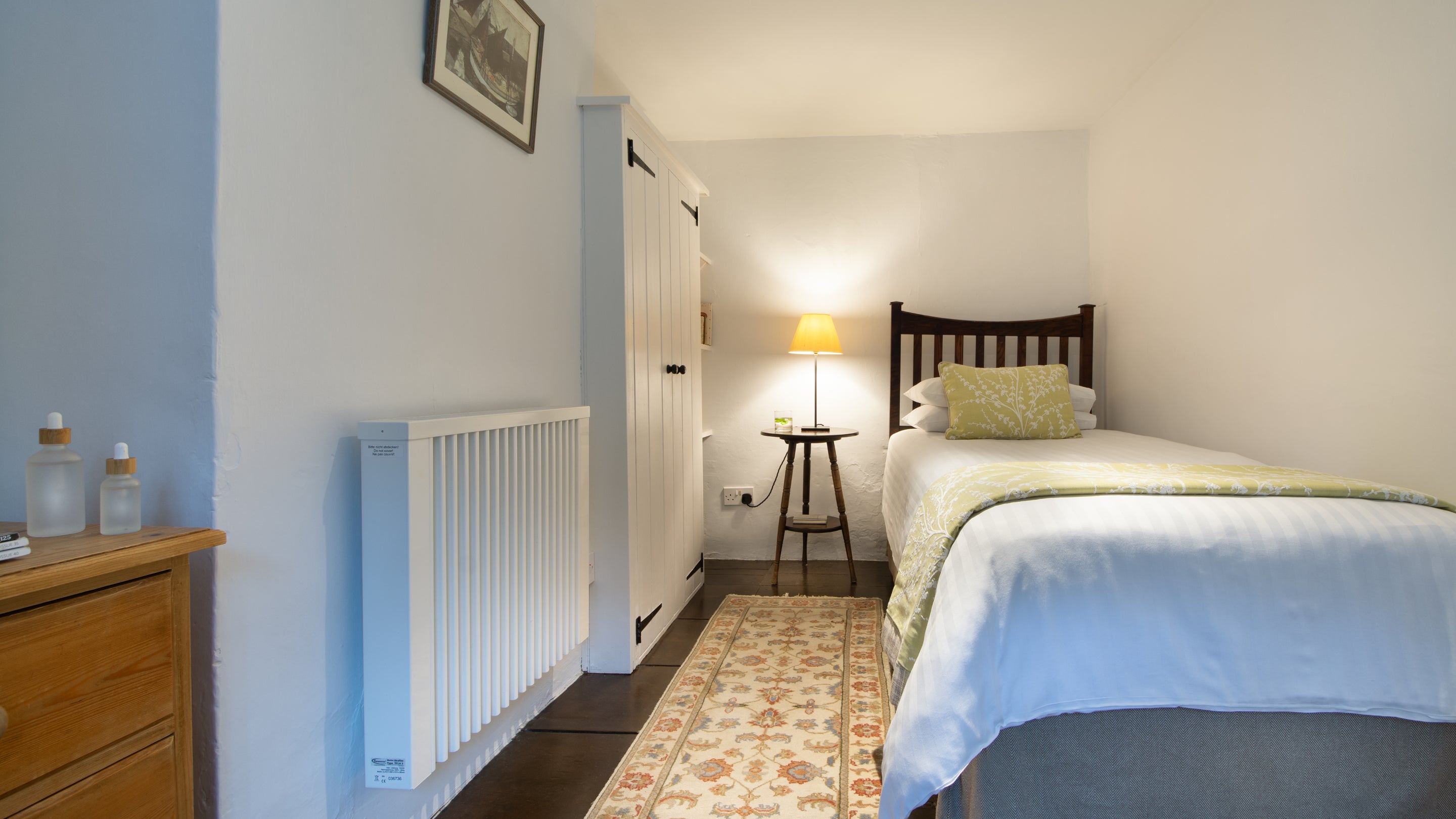 The single bedroom at Peppercombe Coastguard Cottage 2, Devon