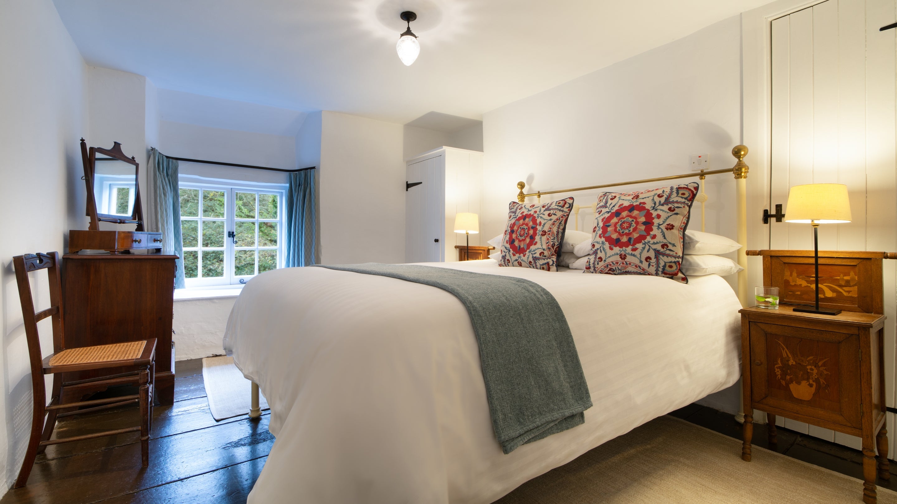 The double bedroom at Peppercombe Coastguard Cottage 3, Devon