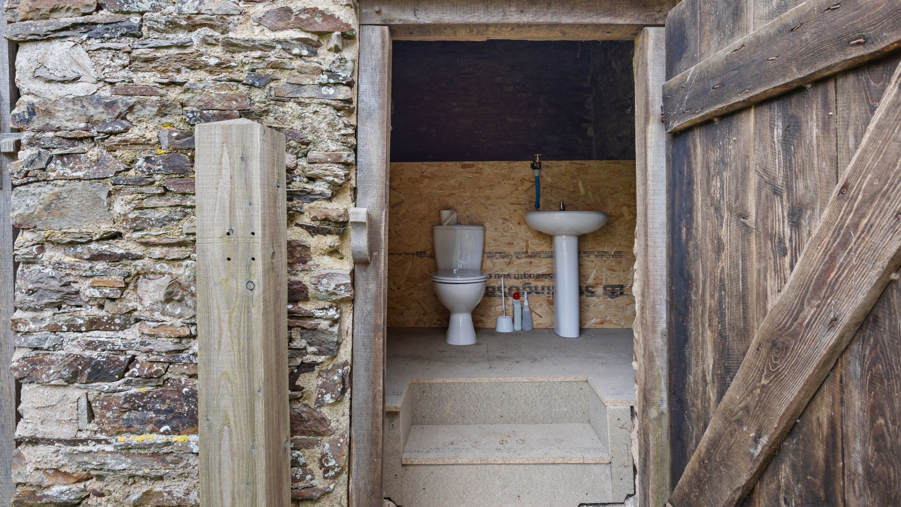 The toilet in an outbuilding 400m from West Challacombe Bothy, Devon