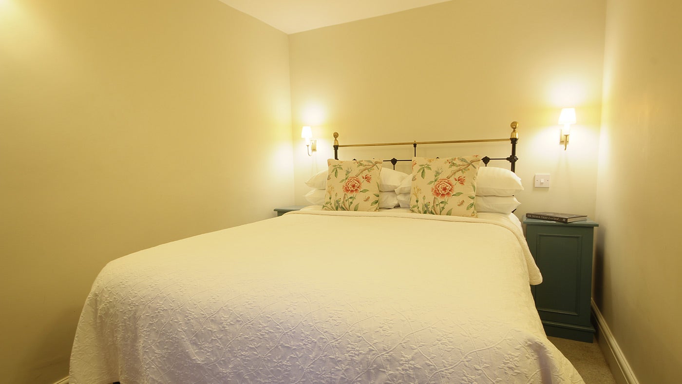 The double bedroom at Woolley Lodge, Devon