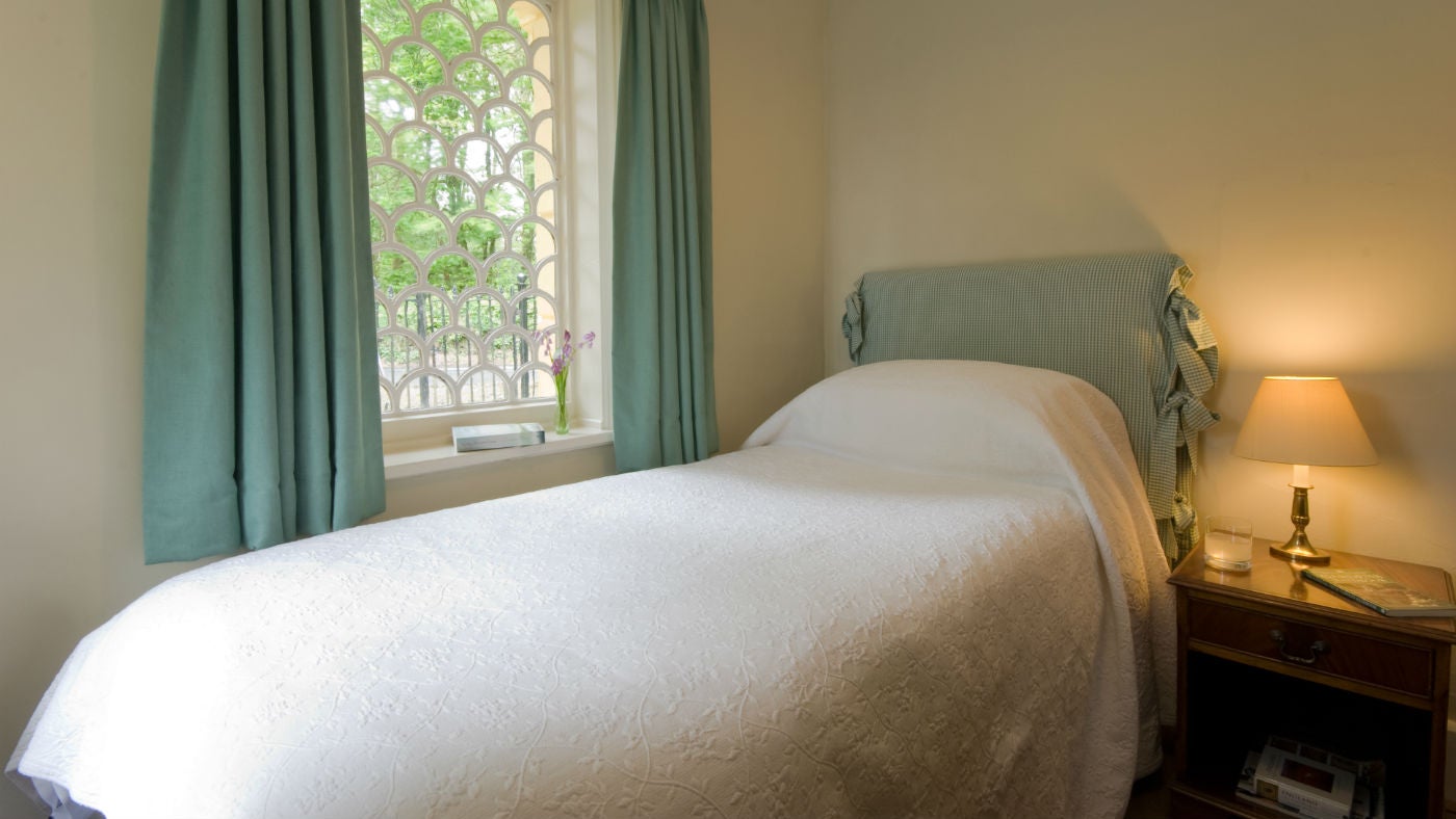 The single bedroom at Woolley Lodge, Devon