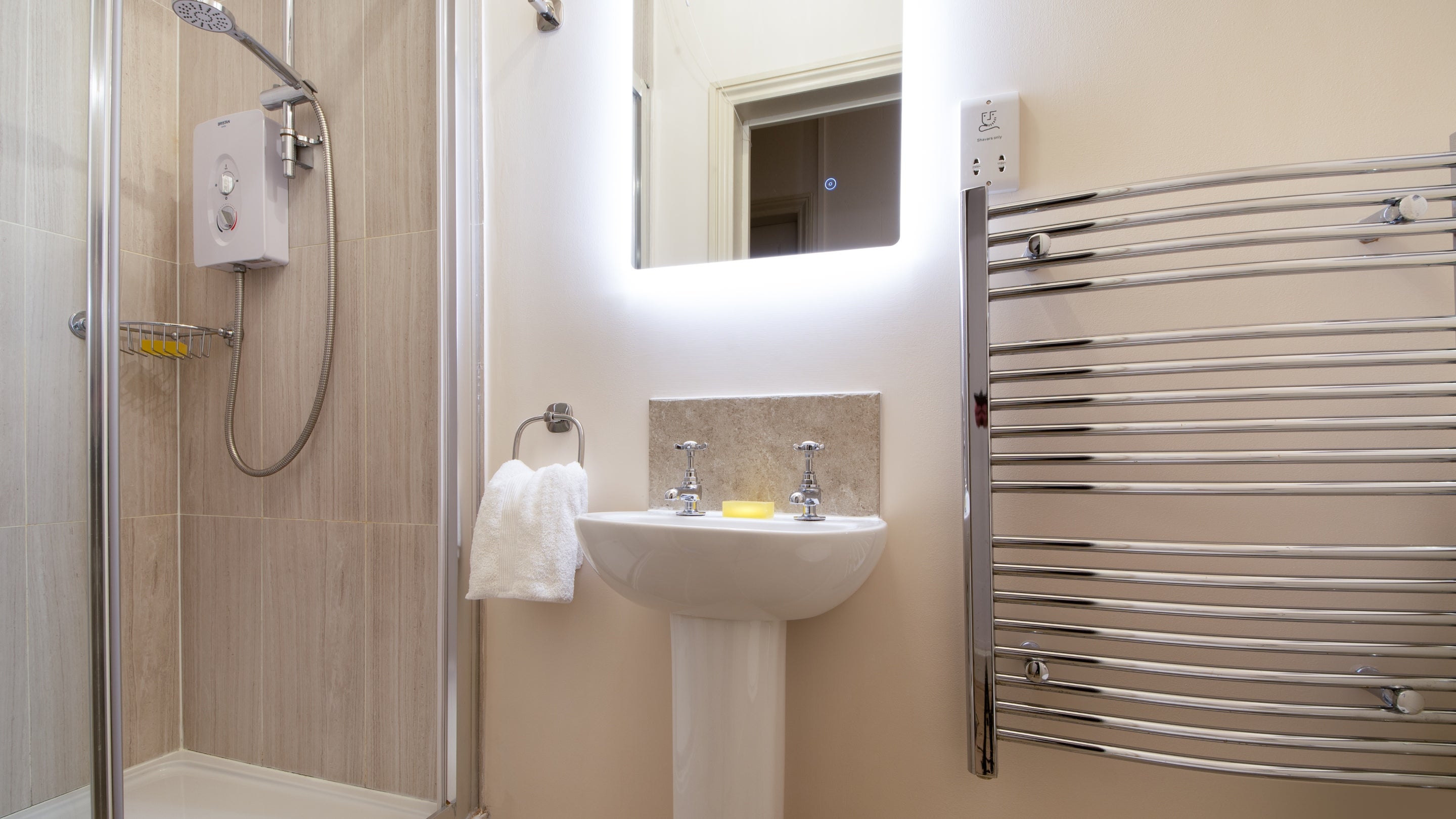 The shower room at Agent's House, Dorset
