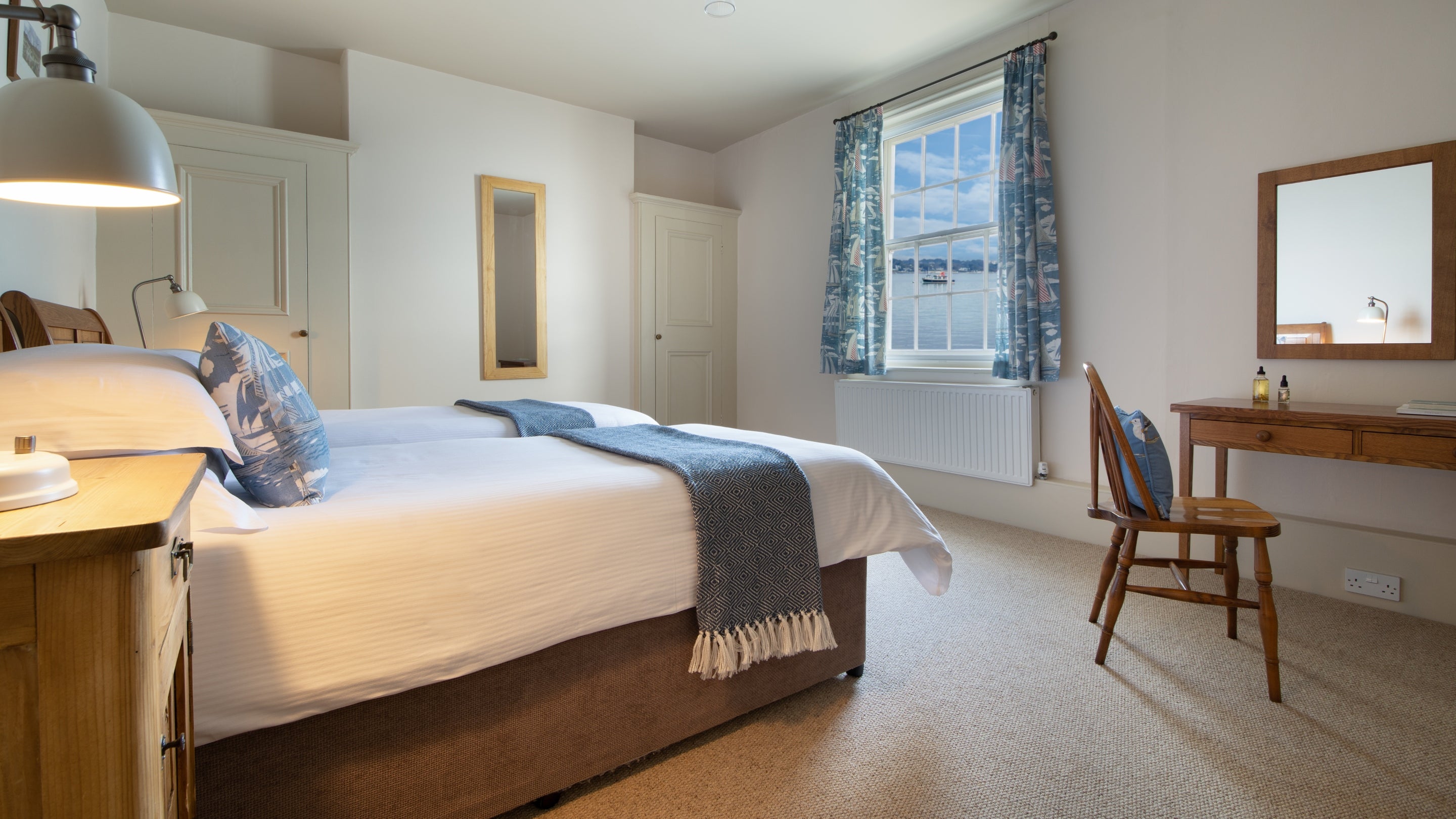 The first twin bedroom at Agent's House, Dorset