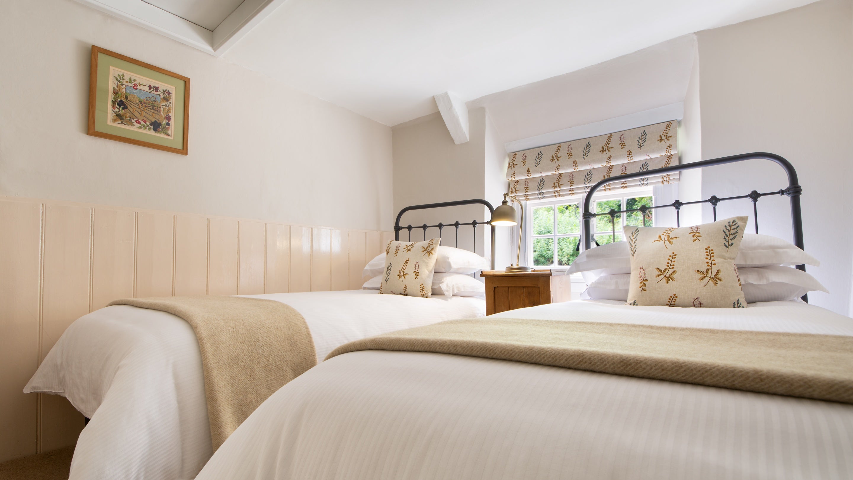 The twin bedroom at Boar Mill Cottage, Dorset