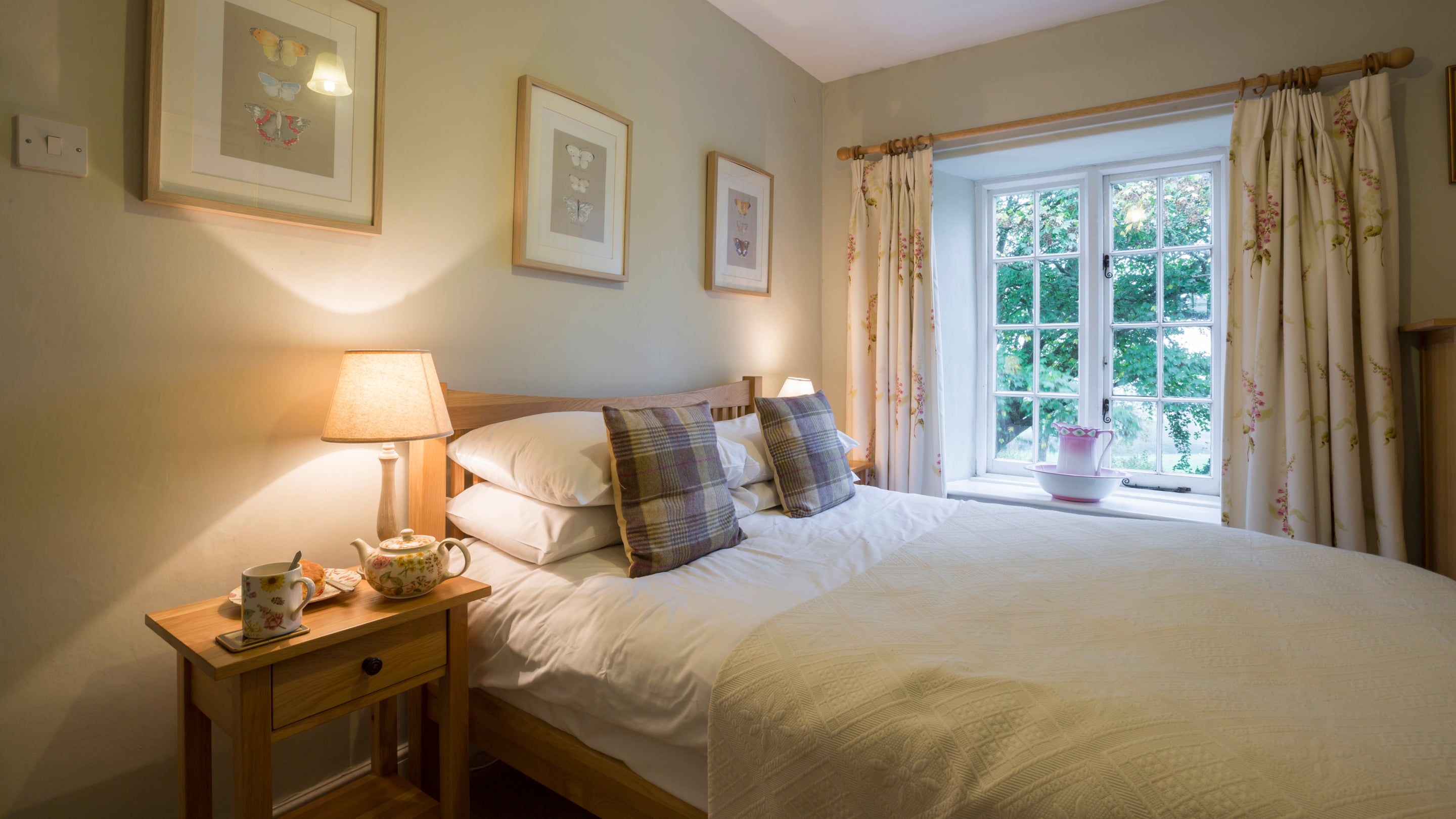 The double bedroom at Downhouse Farm Cottage, Dorset