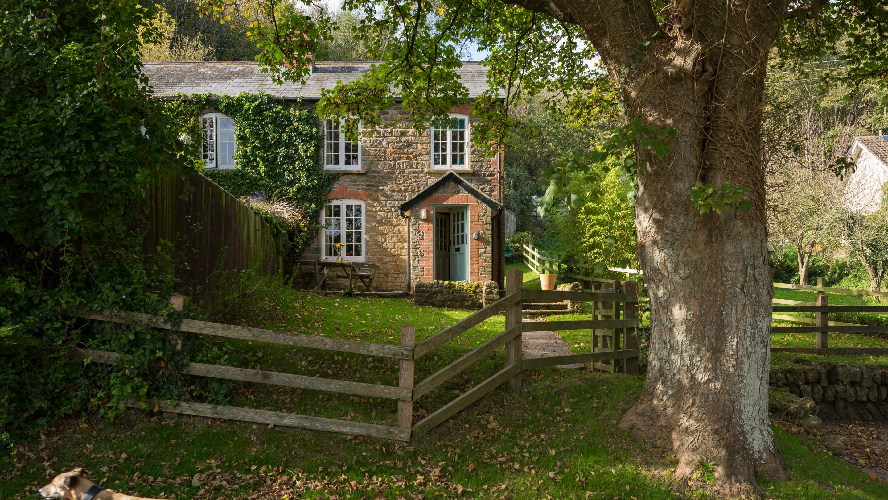 The exterior of Downhouse Farm Cottage, Dorset