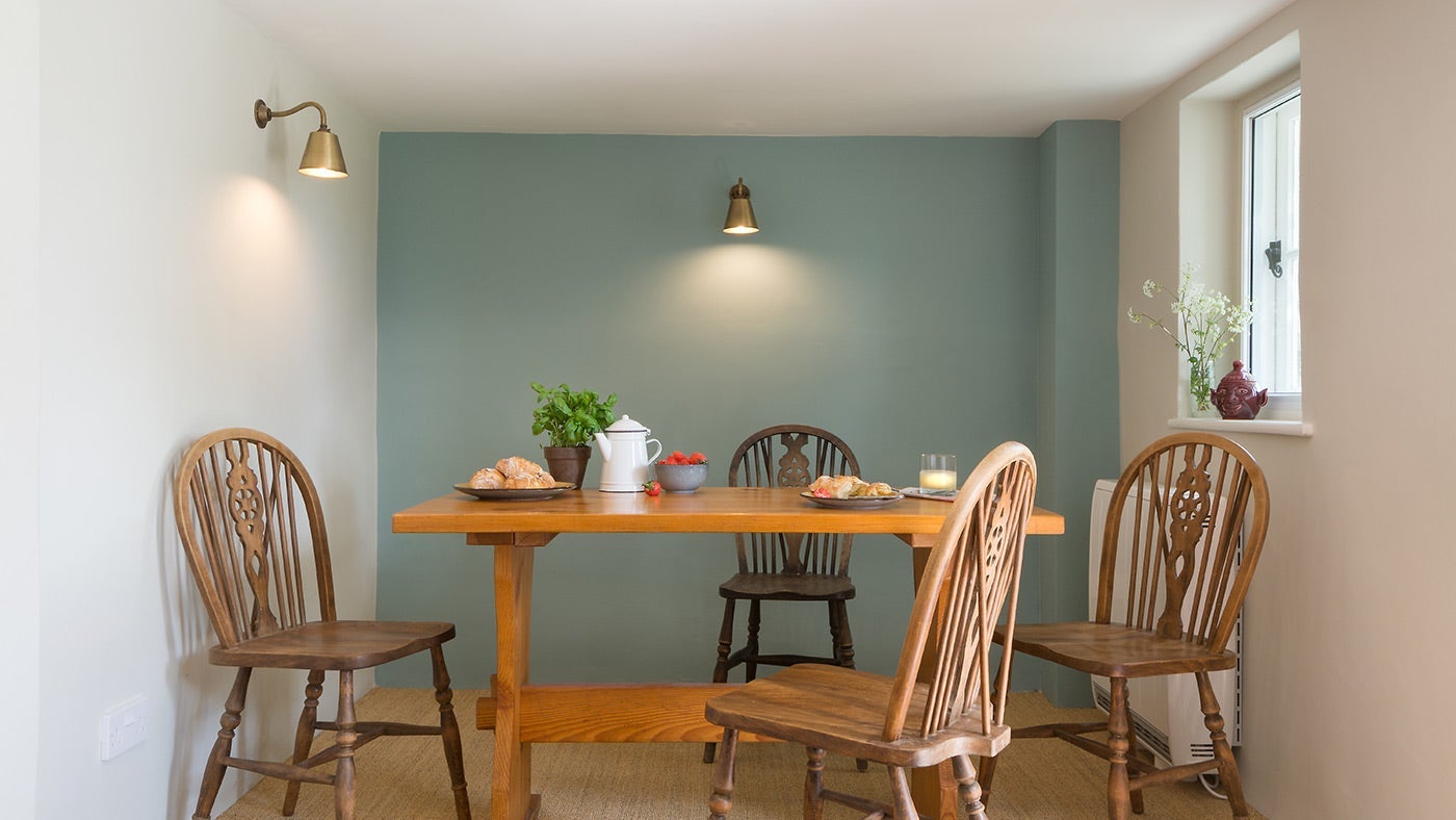 The dining area at Spyway Cottage, Dorset 