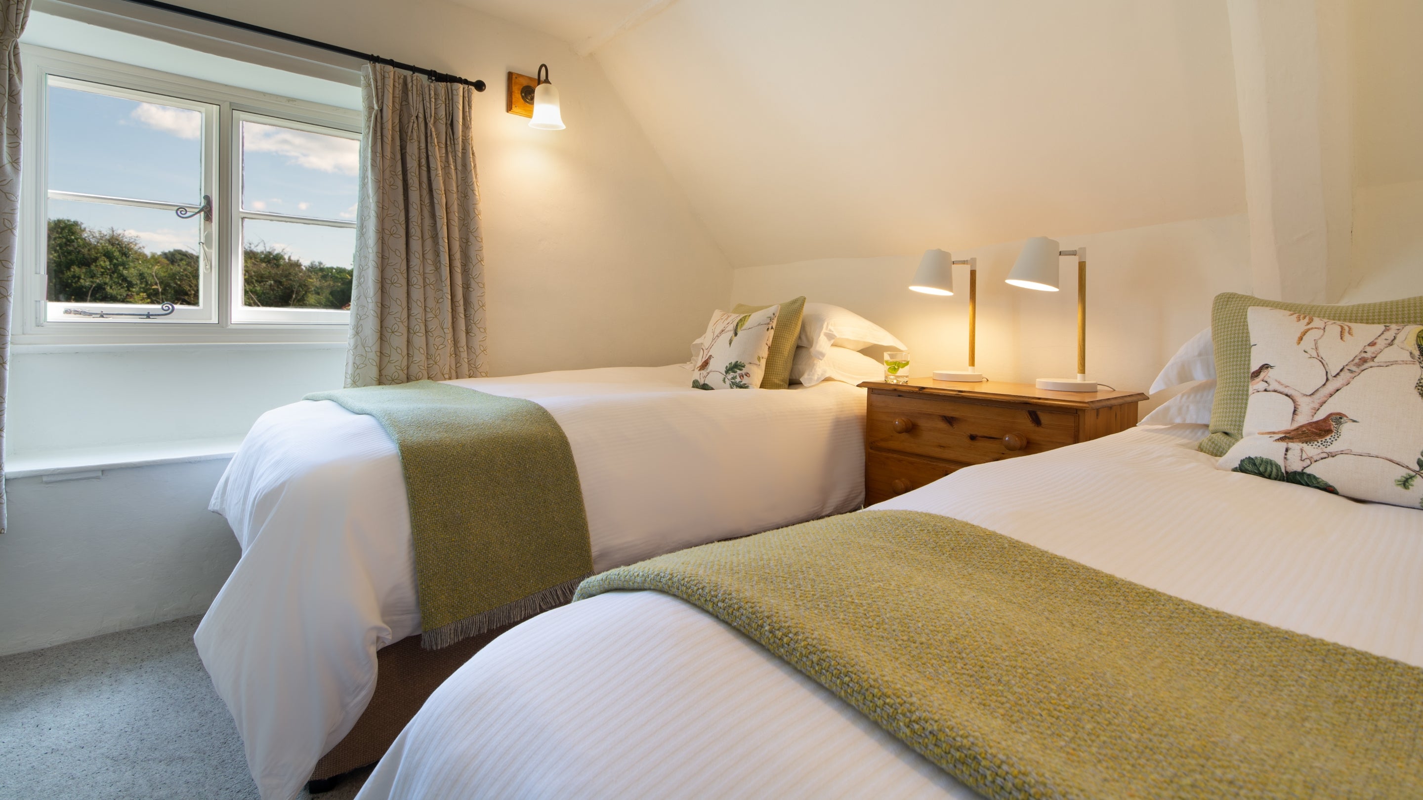 The twin bedroom at Vineyard Farm Cottage, Dorset
