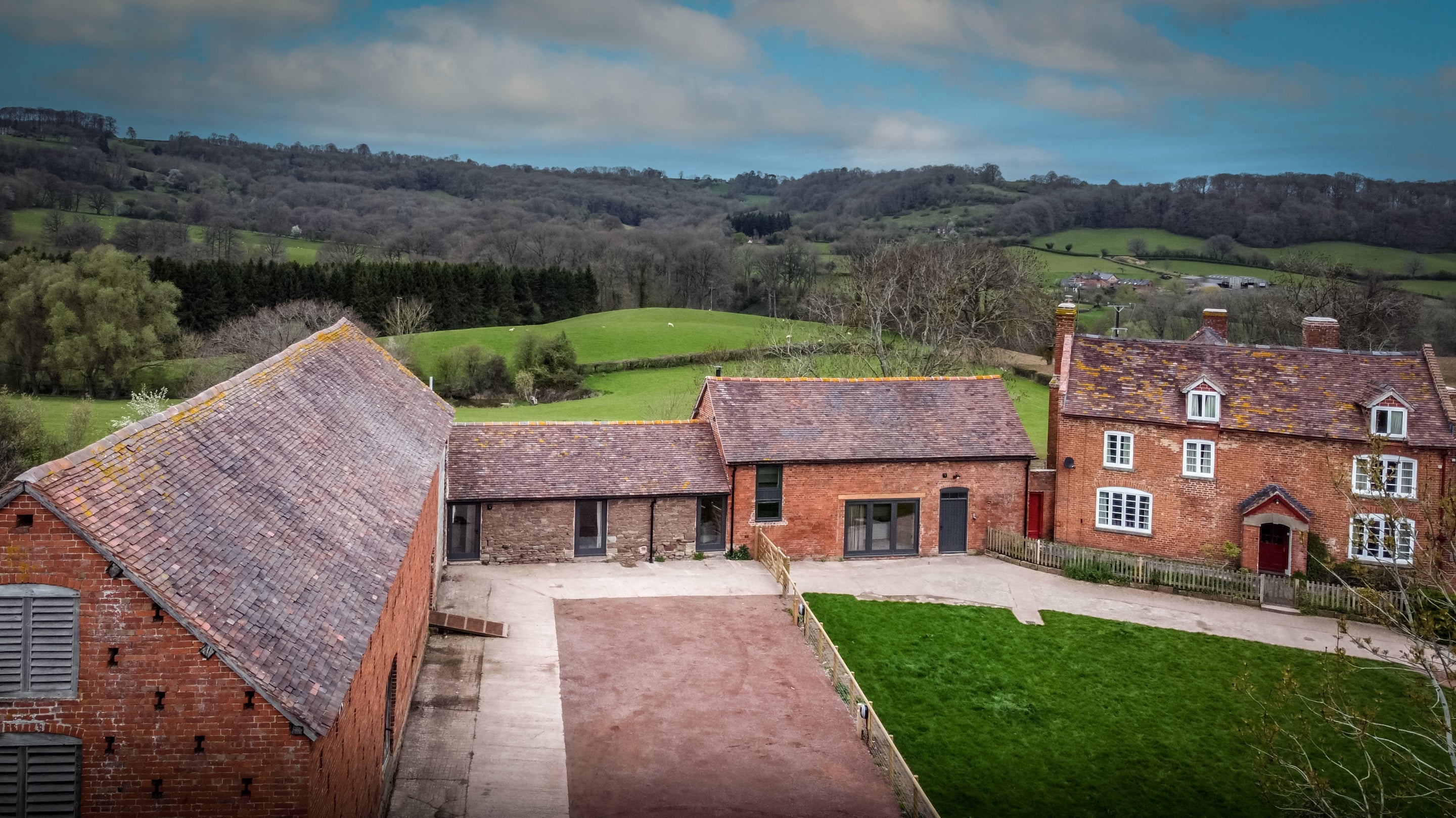 The exterior of Hop Kiln Cart Barn and Hop Kiln Farmhouse, Herefordshire
