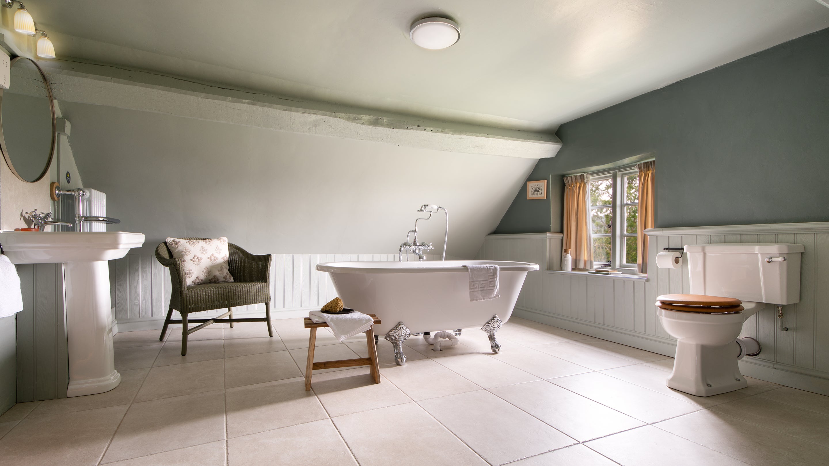 The second-floor bathroom at Hop Kiln Farmhouse, Herefordshire