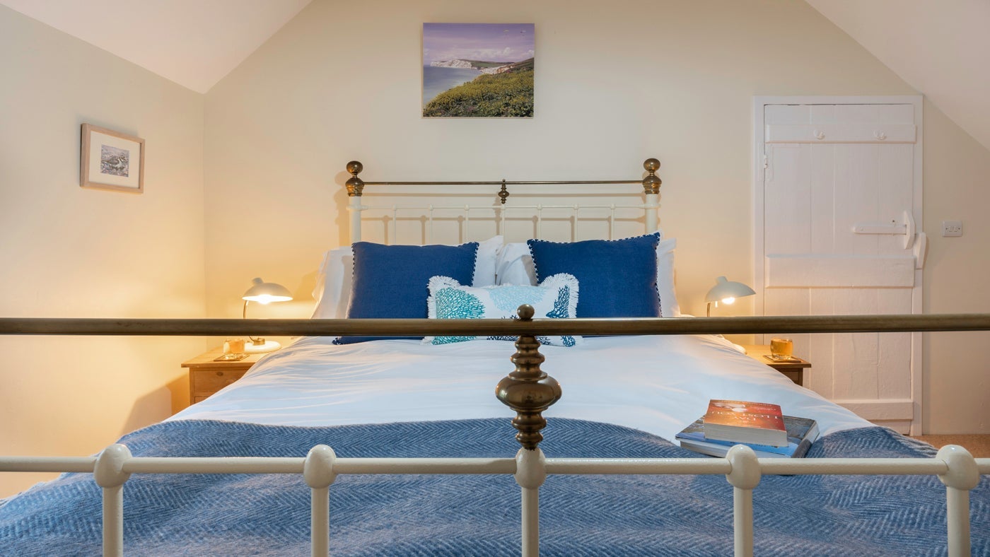 The double bedroom at 1 Compton Farm Cottage, Newport, Isle of Wight 