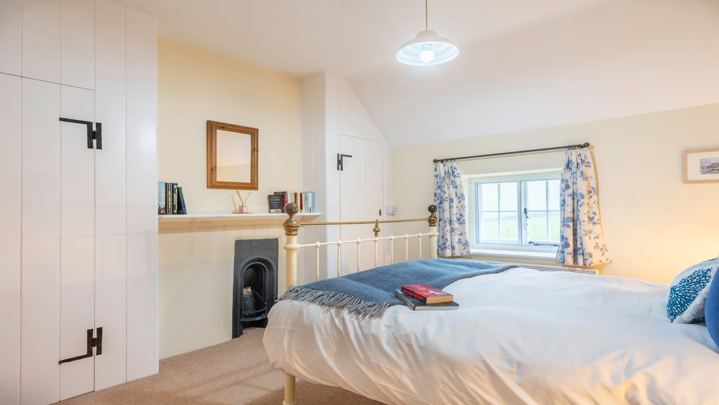 The double bedroom at 1 Compton Farm Cottage, Newport, Isle of Wight 
