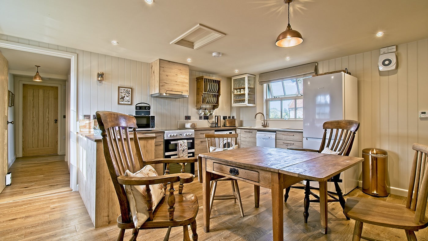 The kitchen and dining room at Newtown Cabin, Isle of Wight