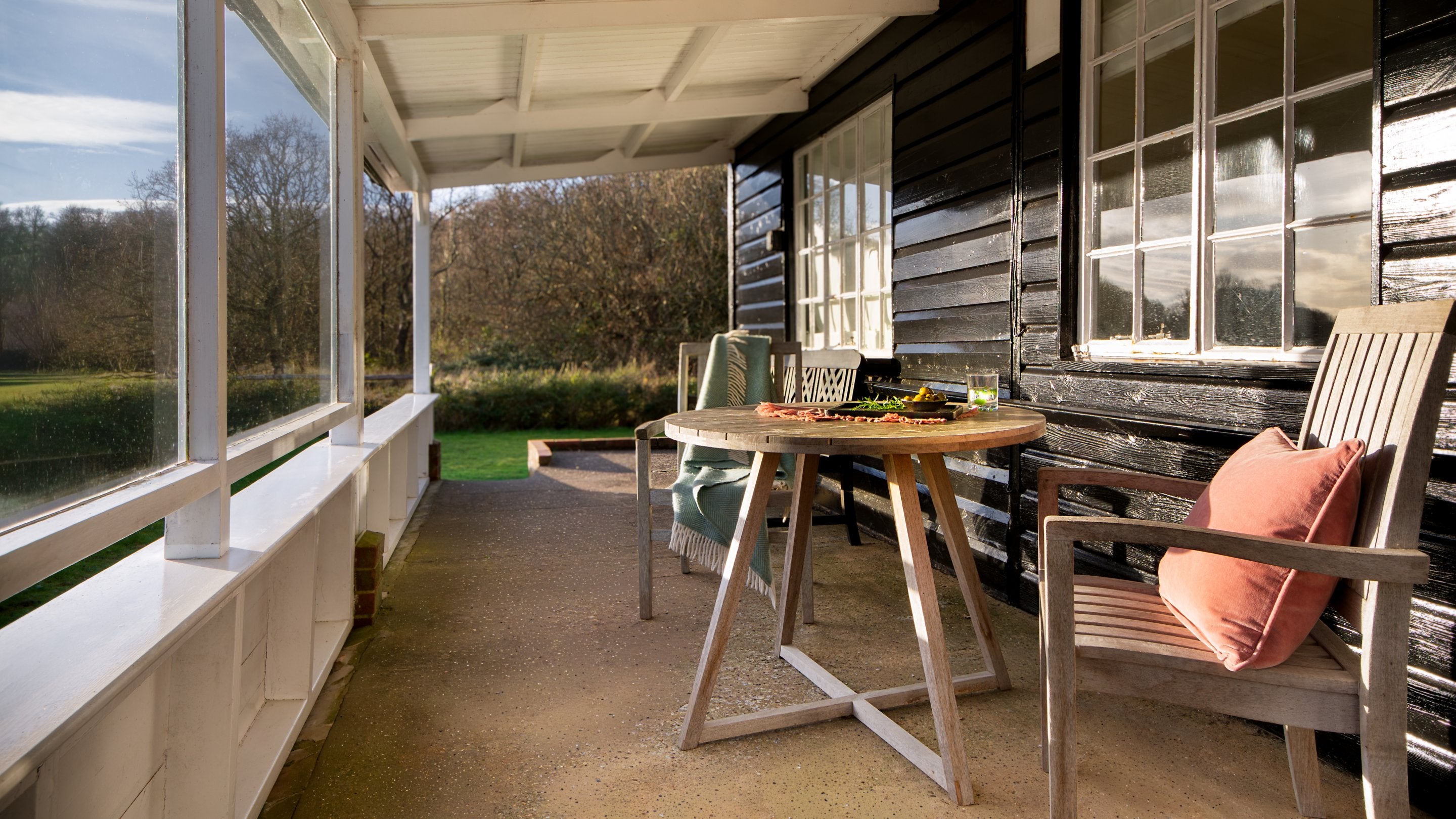 The partially enclosed veranda at The Old Club House, Isle Of Wight