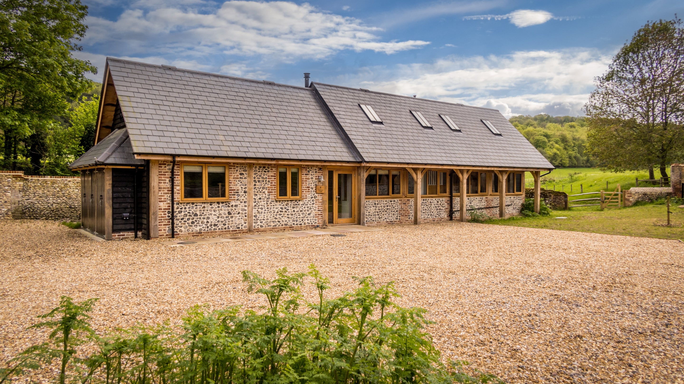 The exterior of 1 Bagden Farm Cottage, Surrey