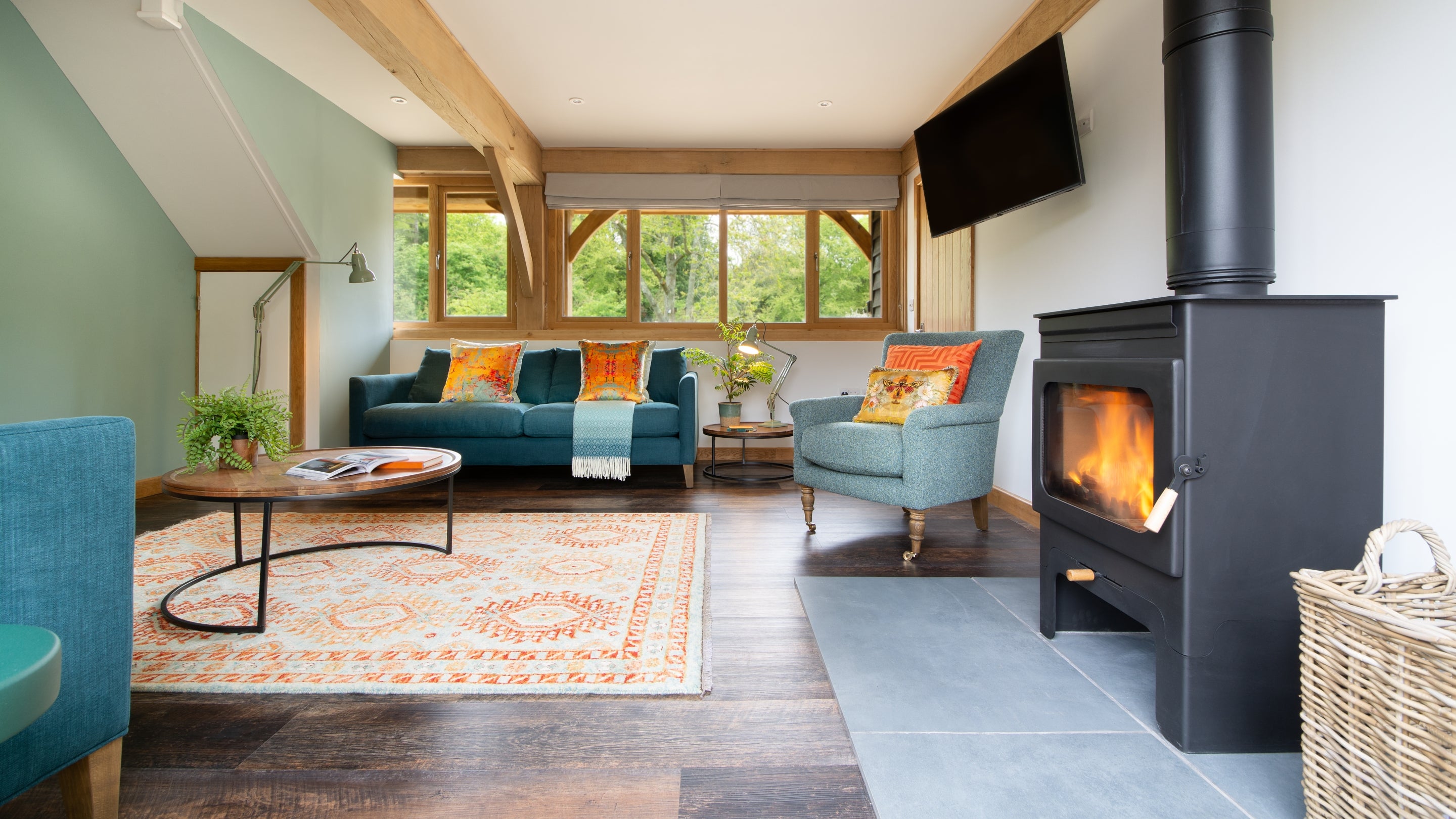 The sitting room at 1 Bagden Farm Cottage, Surrey
