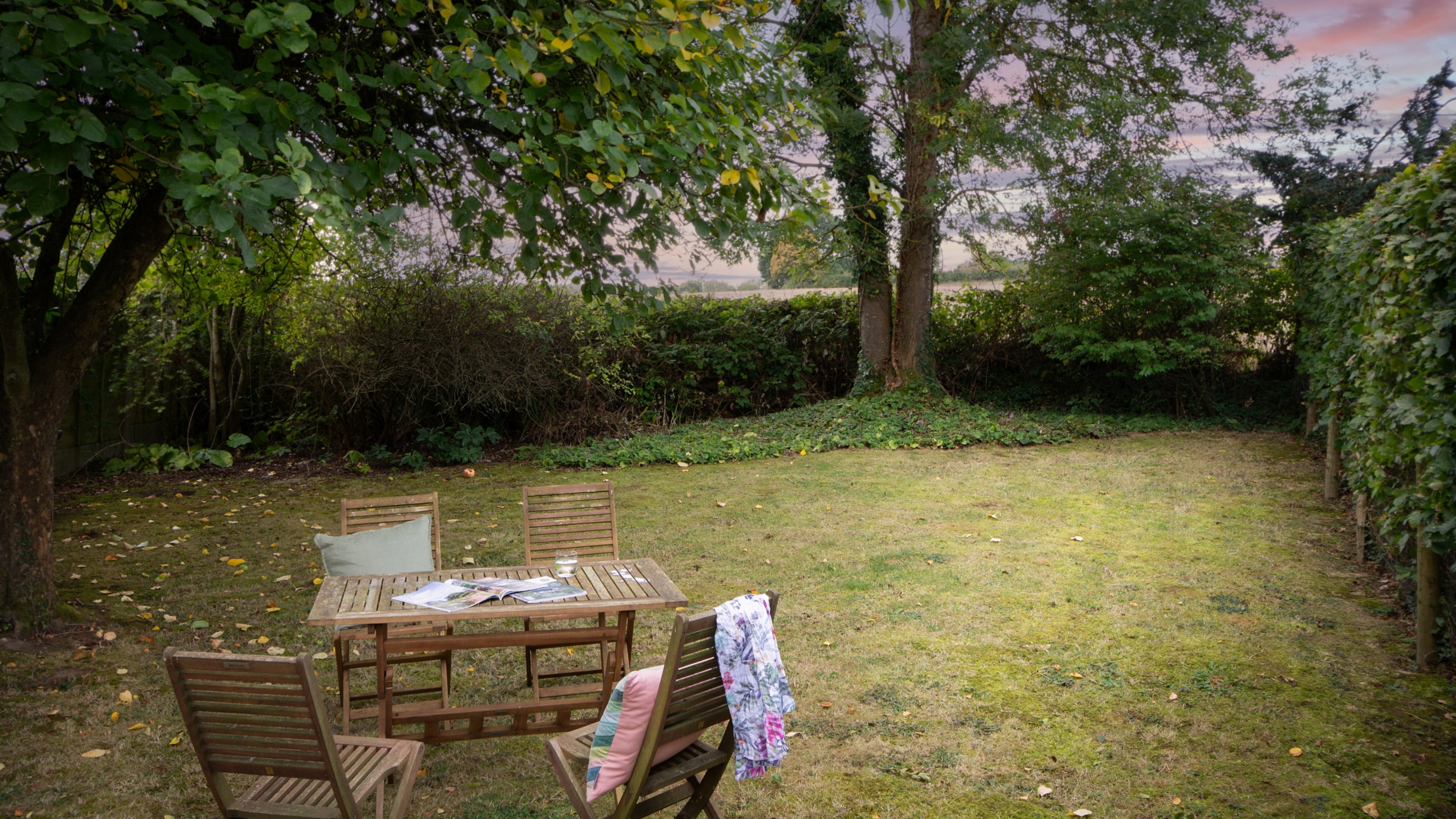 The outdoor eating area of 2 Bettenham, Kent