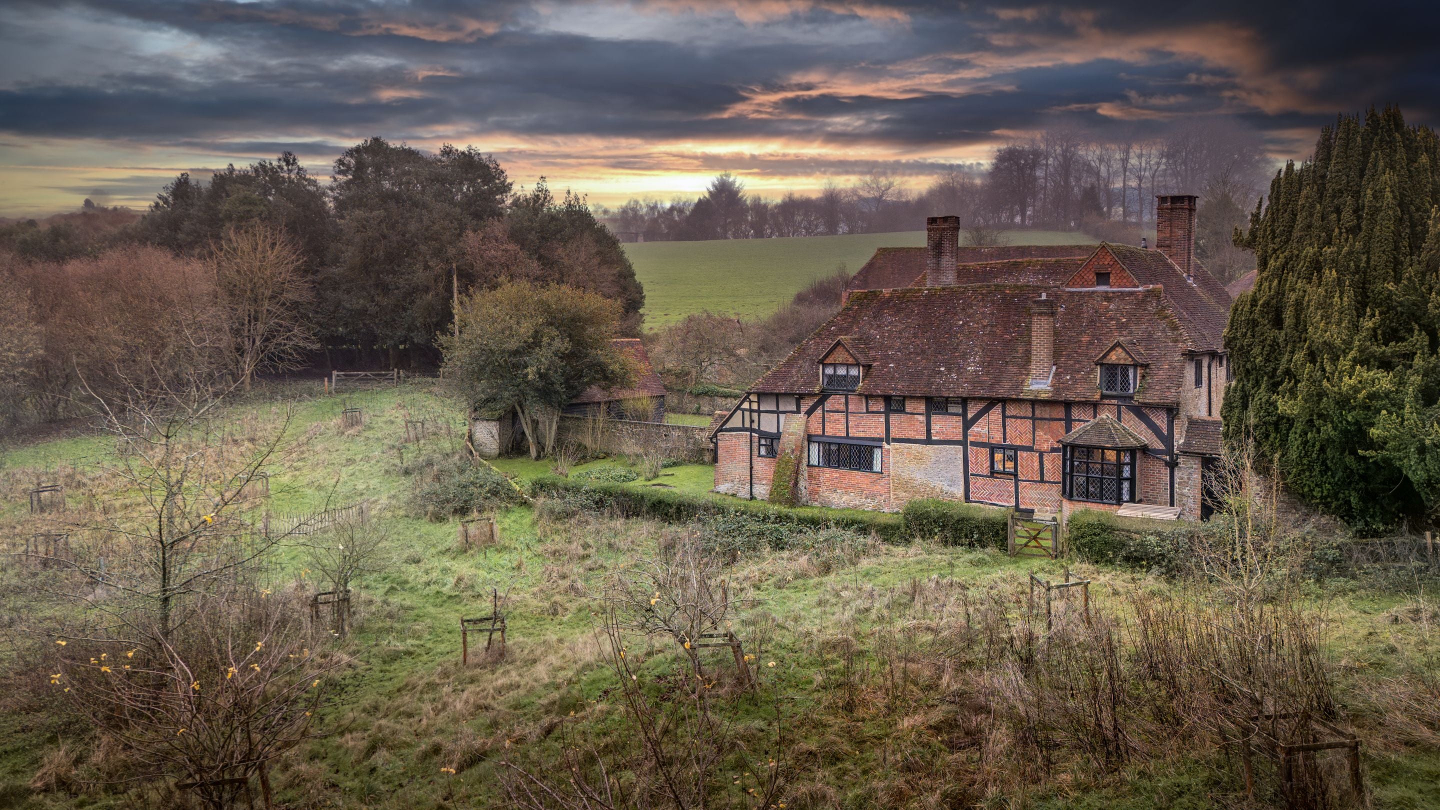 The rear exterior of Emley Farmhouse, Surrey