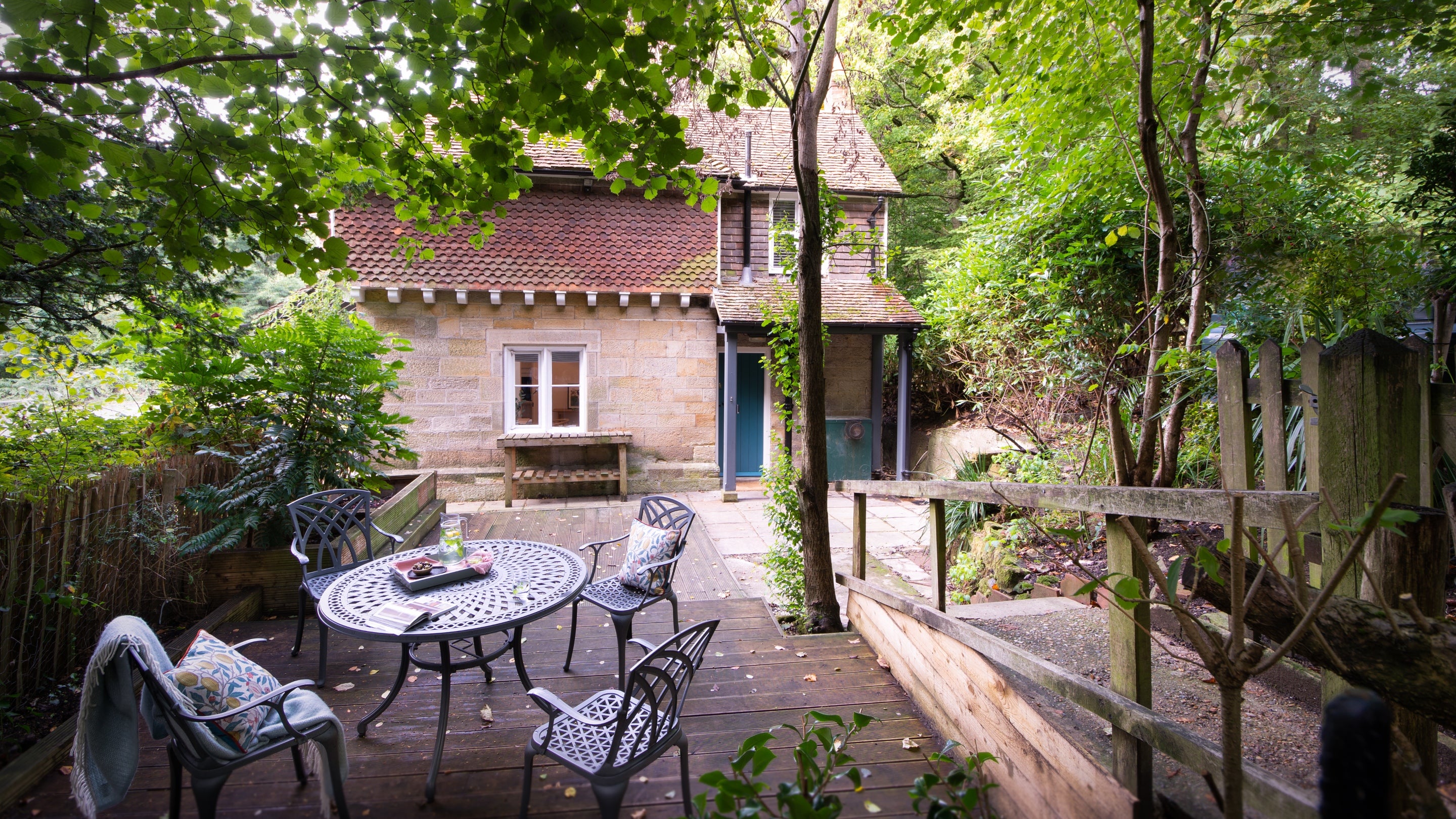 The outdoor dining area at Scotney West Lodge, Kent