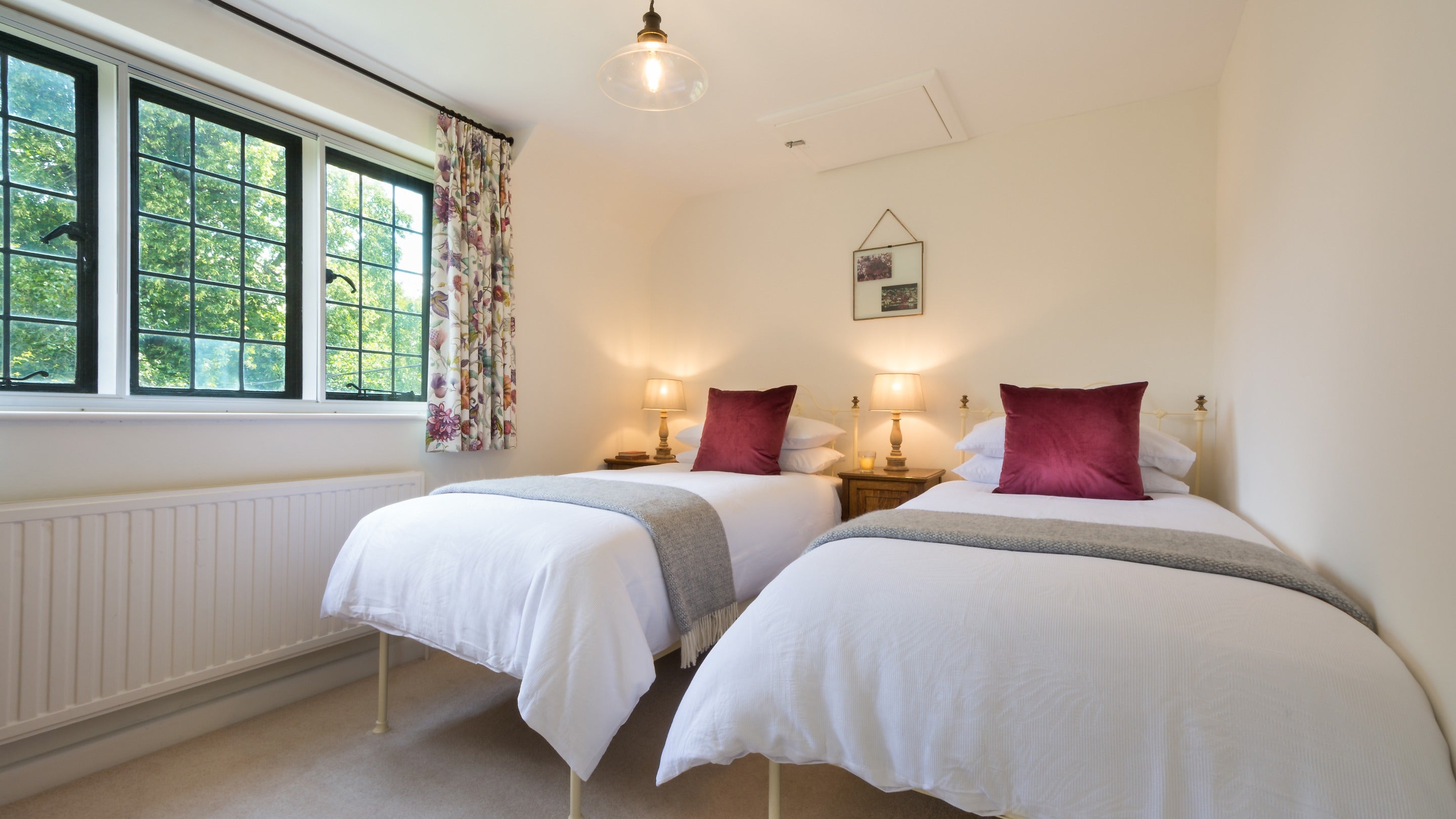 The twin bedroom (can be a double on request) at Welbeck Cottage, Sussex