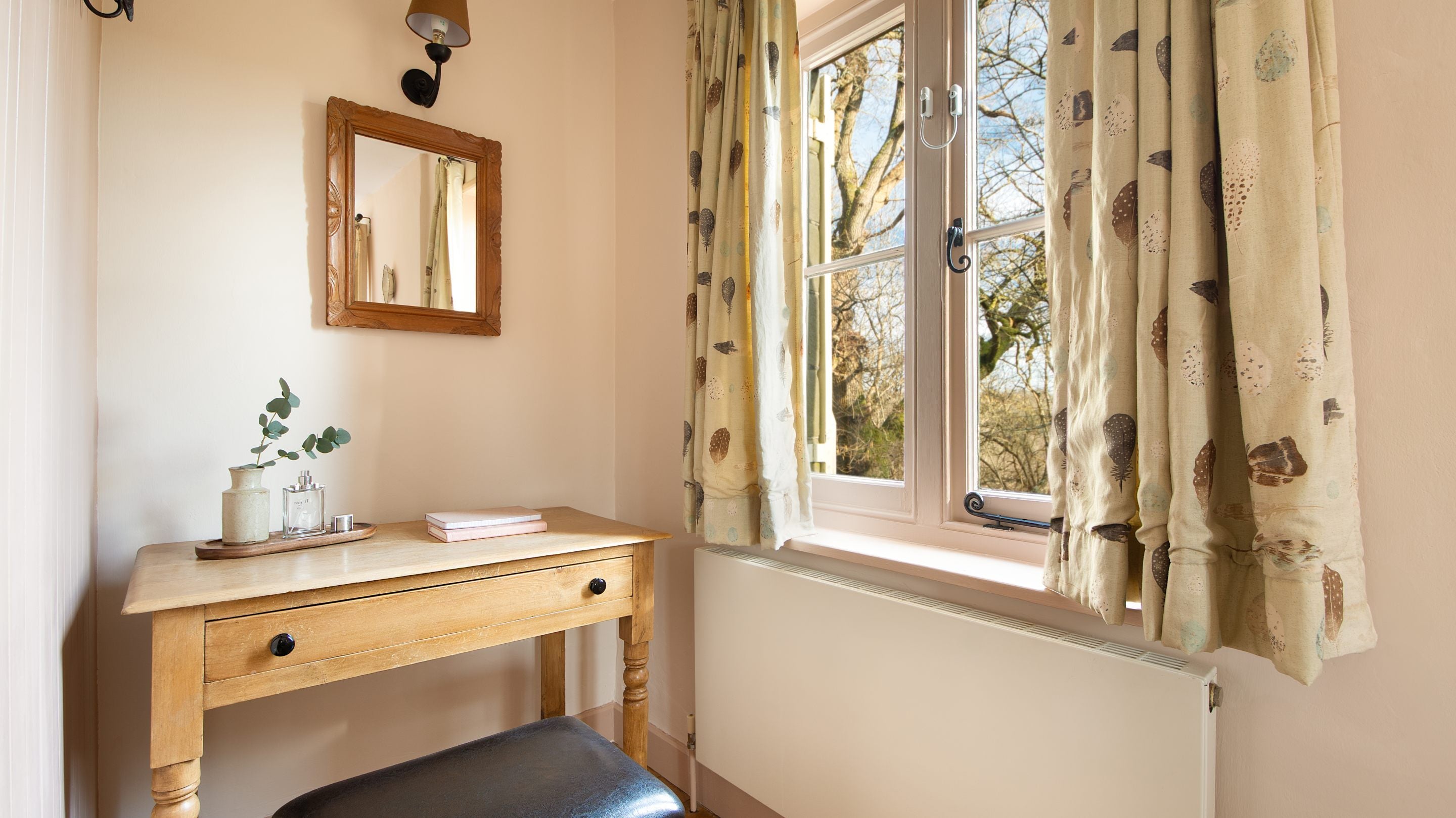 The double bedroom at Woodlands Cottage, Sussex
