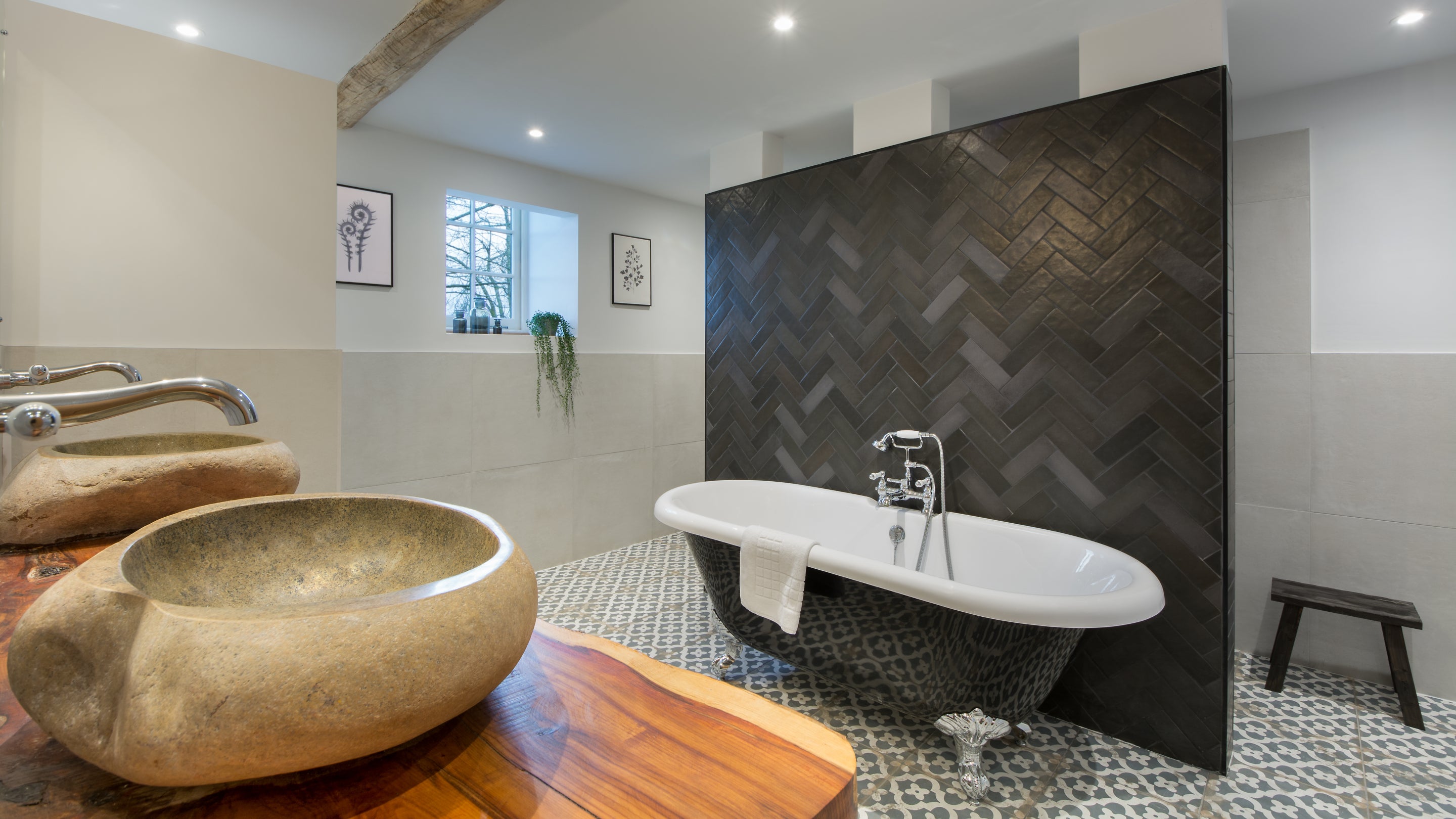 The bathroom at Yew Tree Barn, Surrey