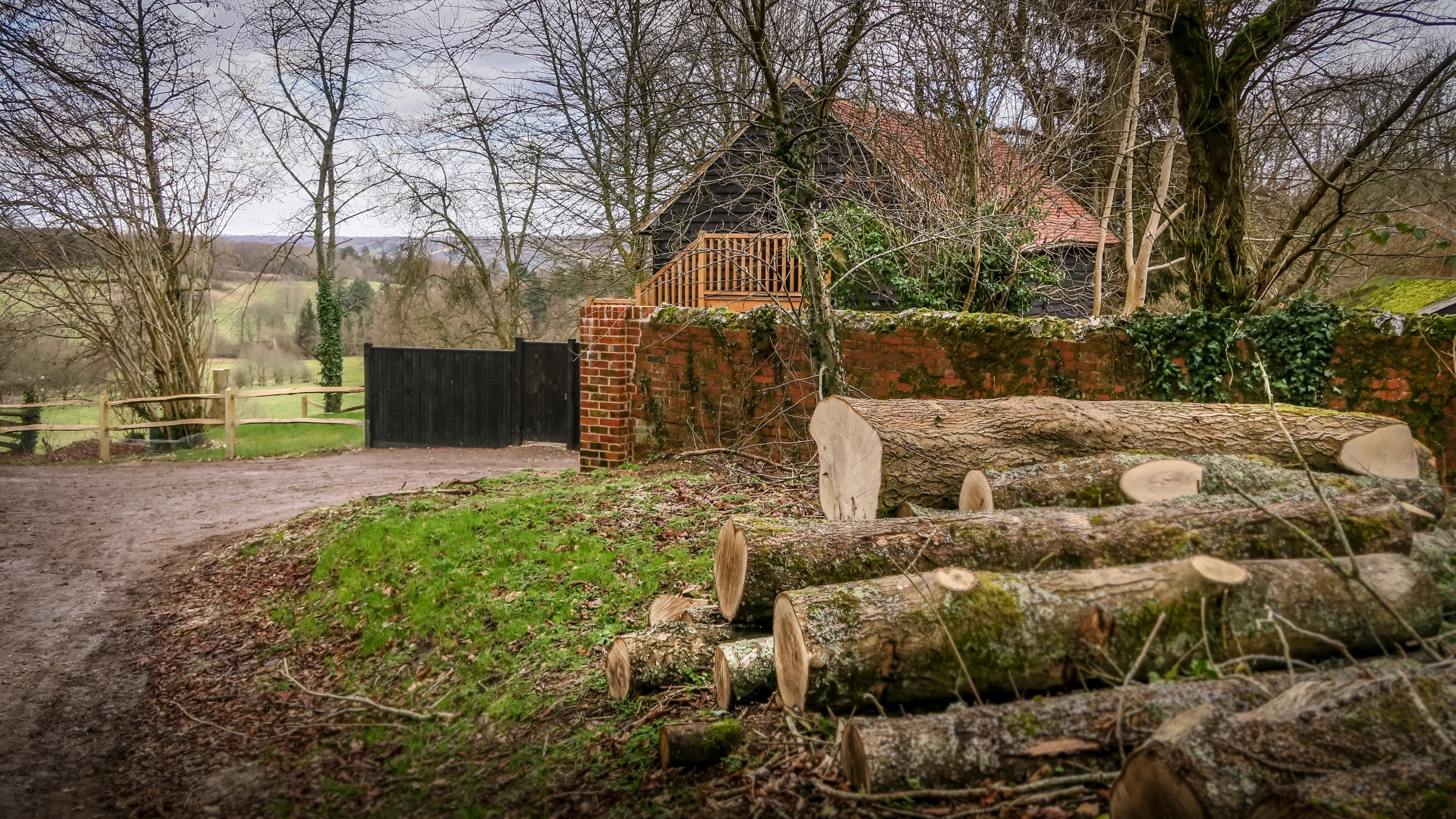 Yew Tree Barn and the surrounding area, Surrey