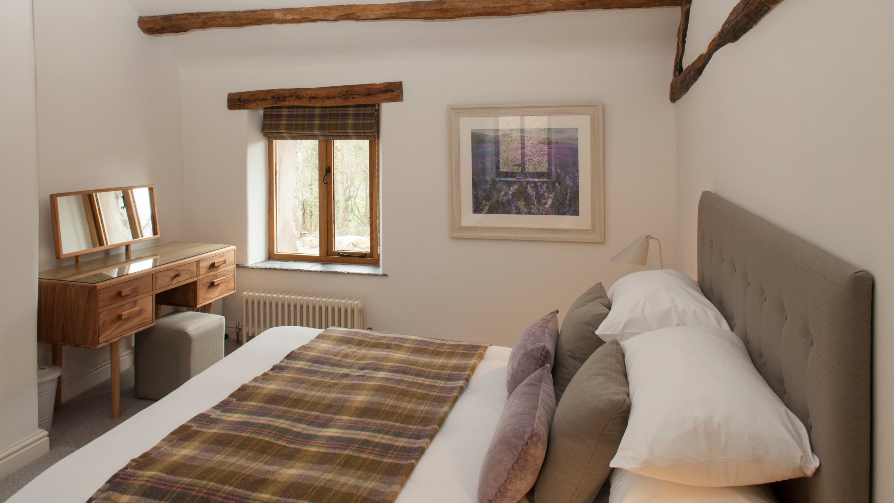 The king-size bedroom at Eelbeck Cottage, Cumbria