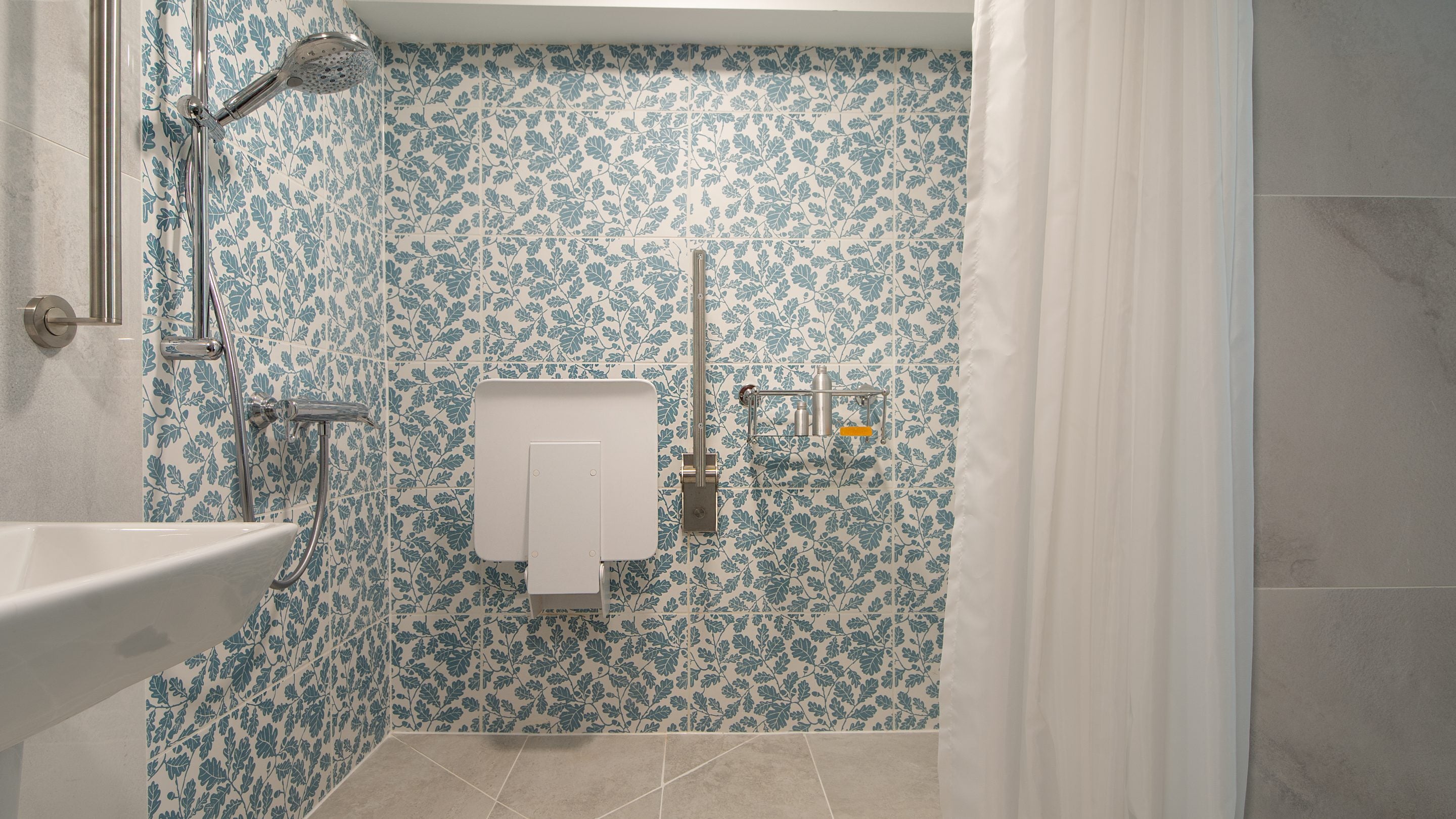 The accessible shower in the wet room at Restharrow, Cumbria