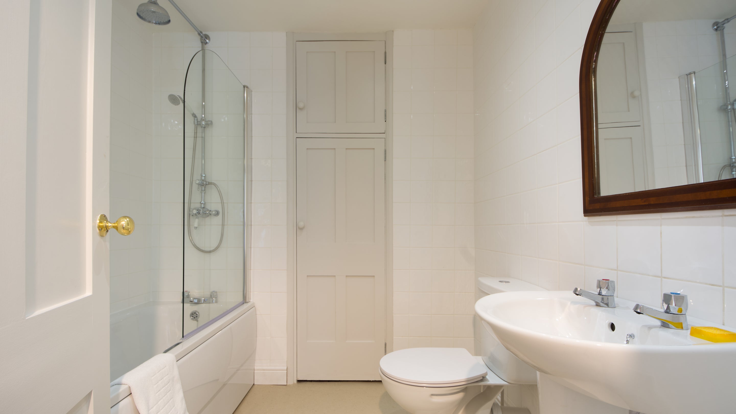 The bathroom at Lyveden Cottage, Northamptonshire