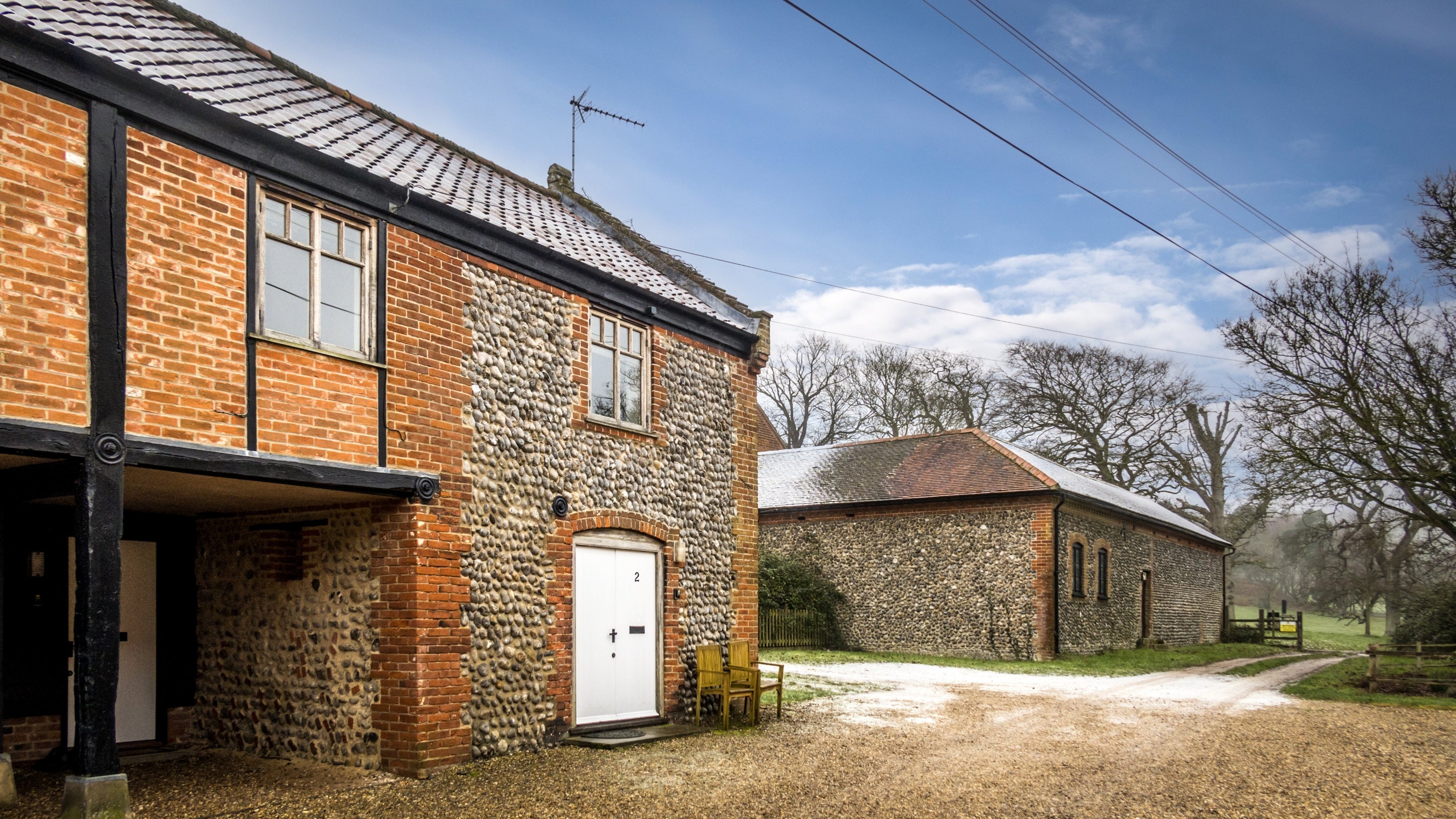 The exterior of 2 Cart Lodge Barn, Norfolk