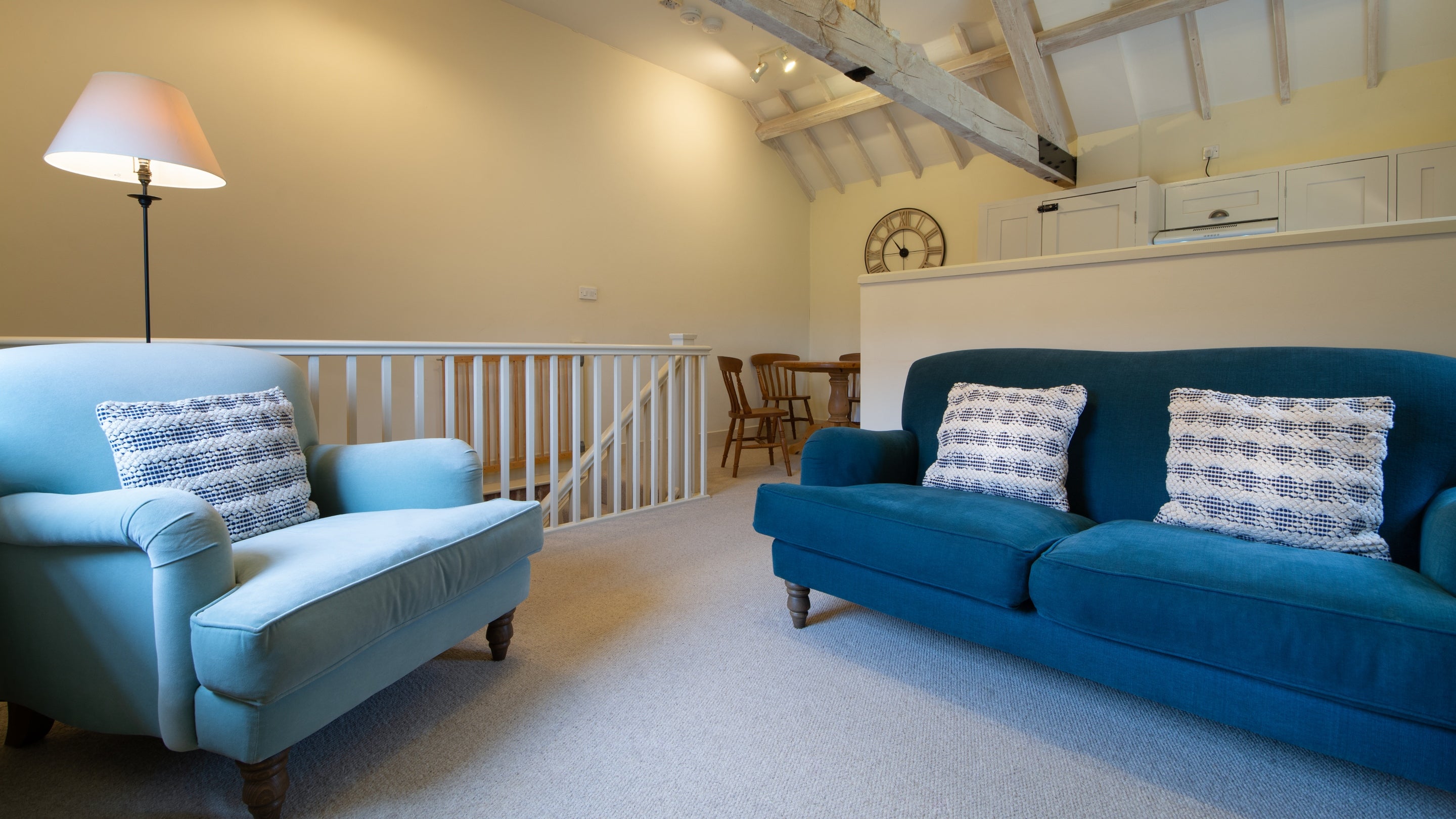 The open plan kitchen, dining and sitting room at 2 Cart Lodge Barn, Norfolk
