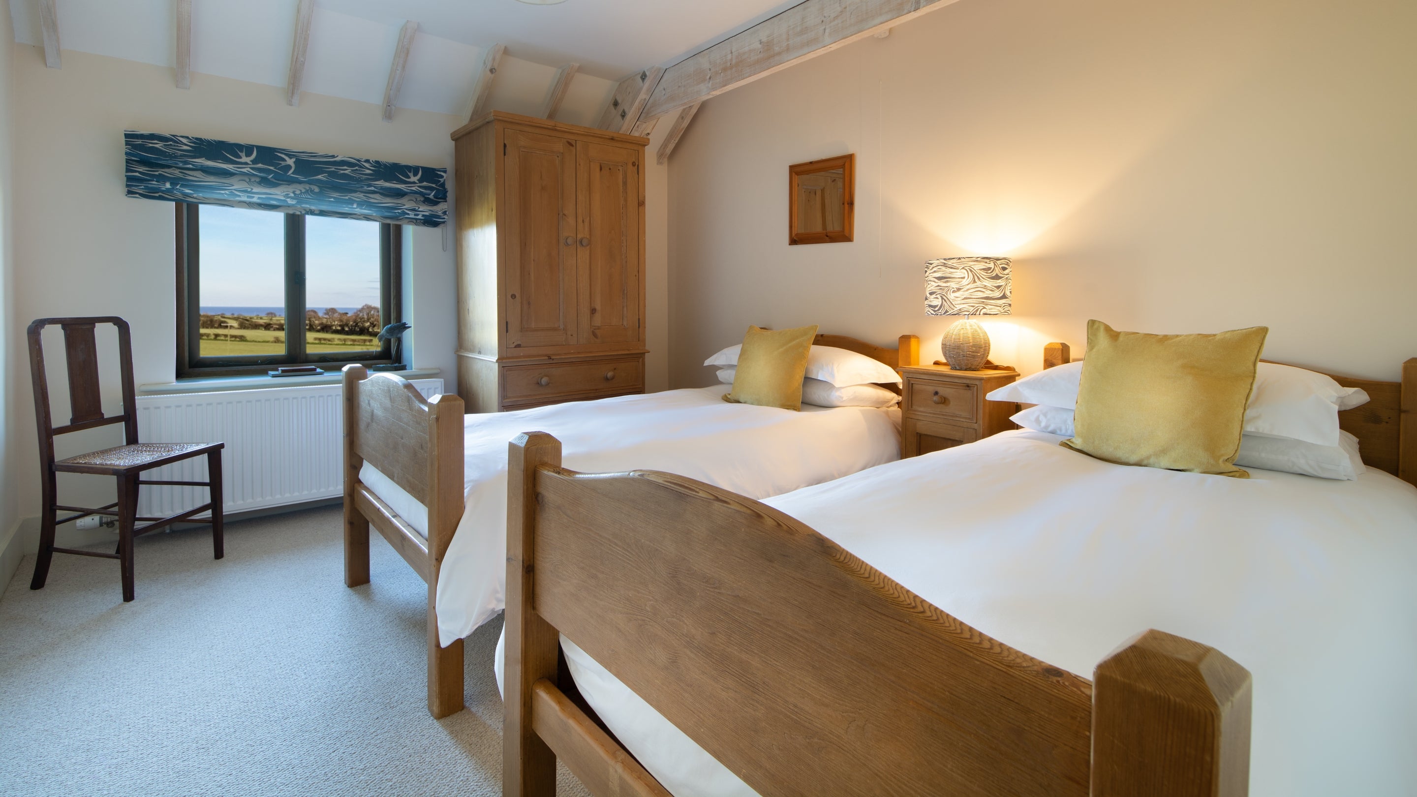 The second twin bedroom at 4 Cart Lodge Barn, Norfolk