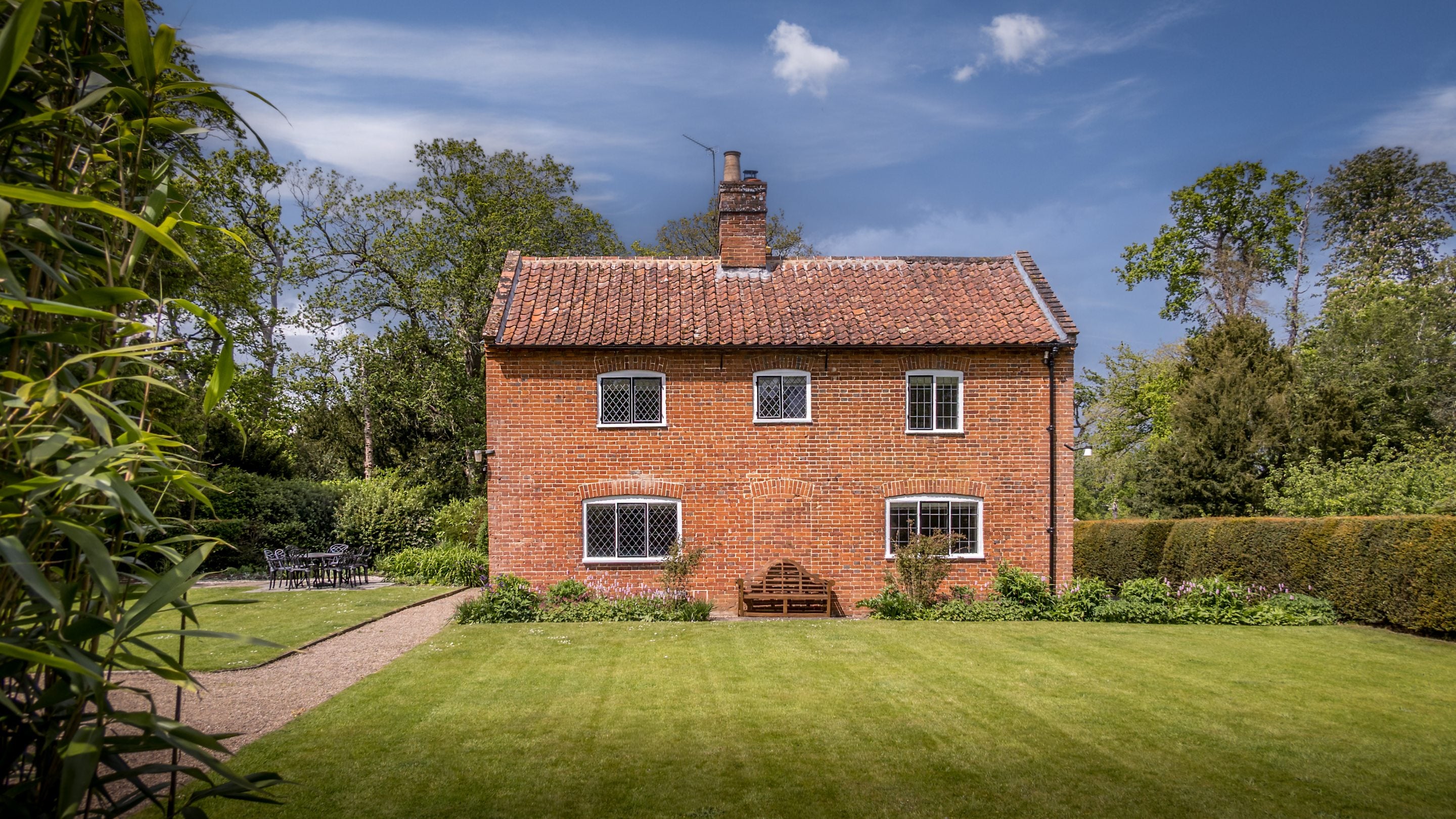 The lawned area of garden at the side of 4 Park Gates, Norfolk