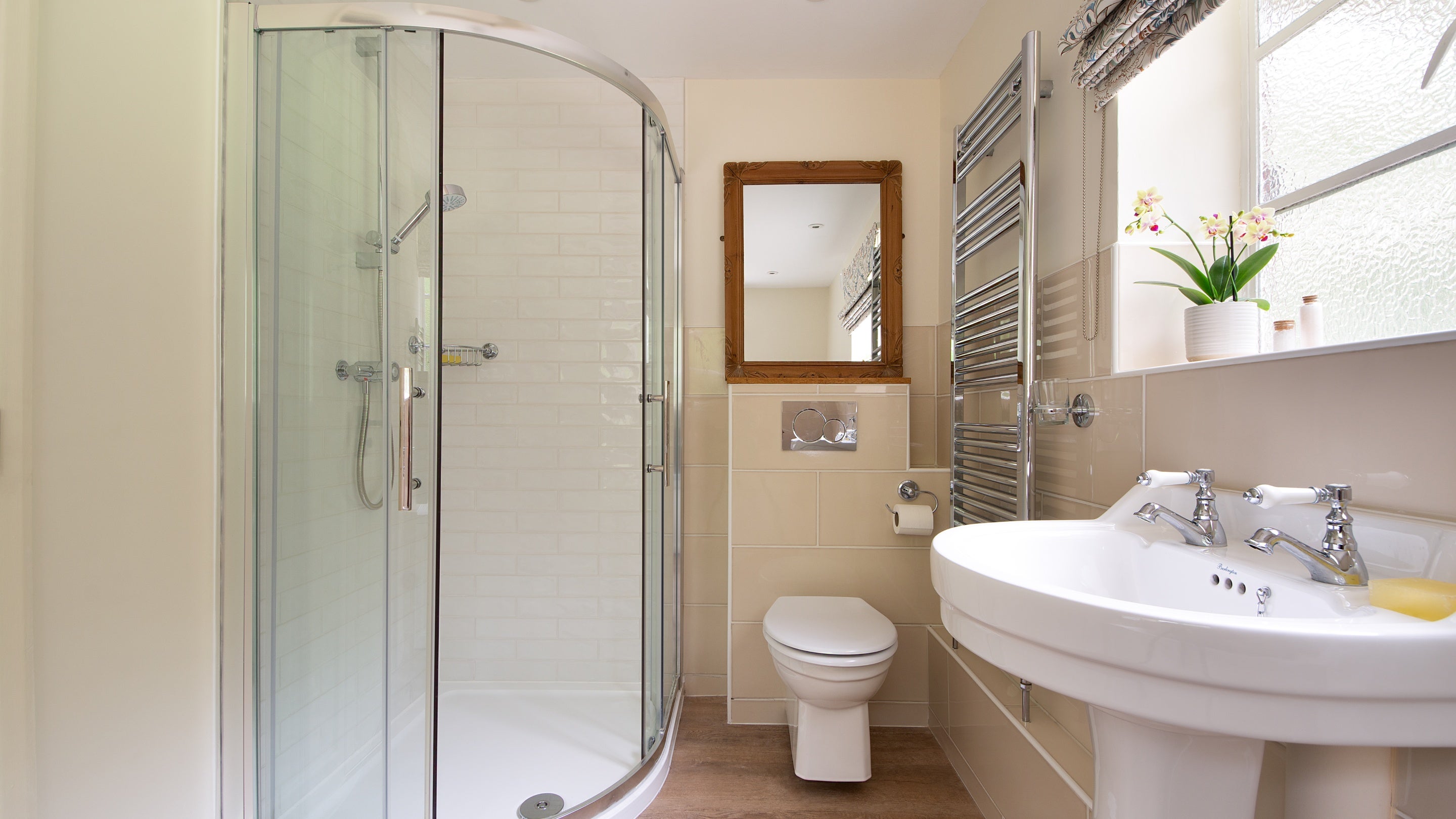 The freestanding shower at Mustard Pot Cottage, Norfolk