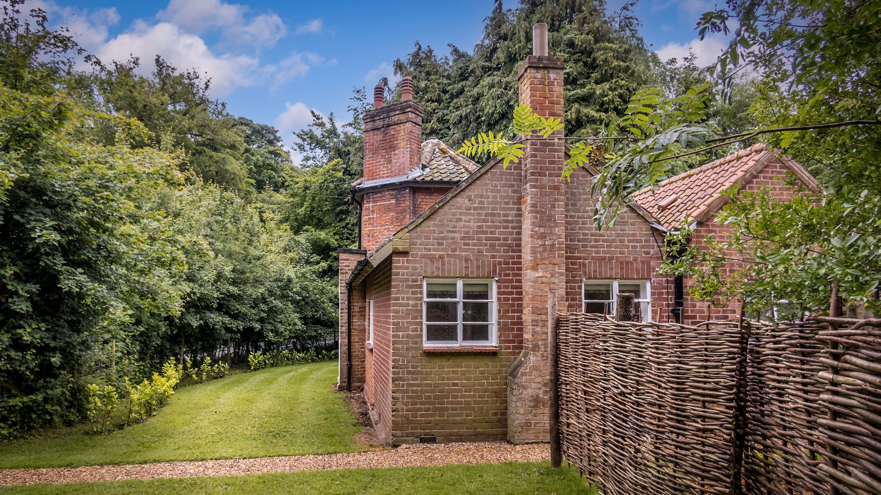 The exterior of Mustard Pot Cottage, Norfolk