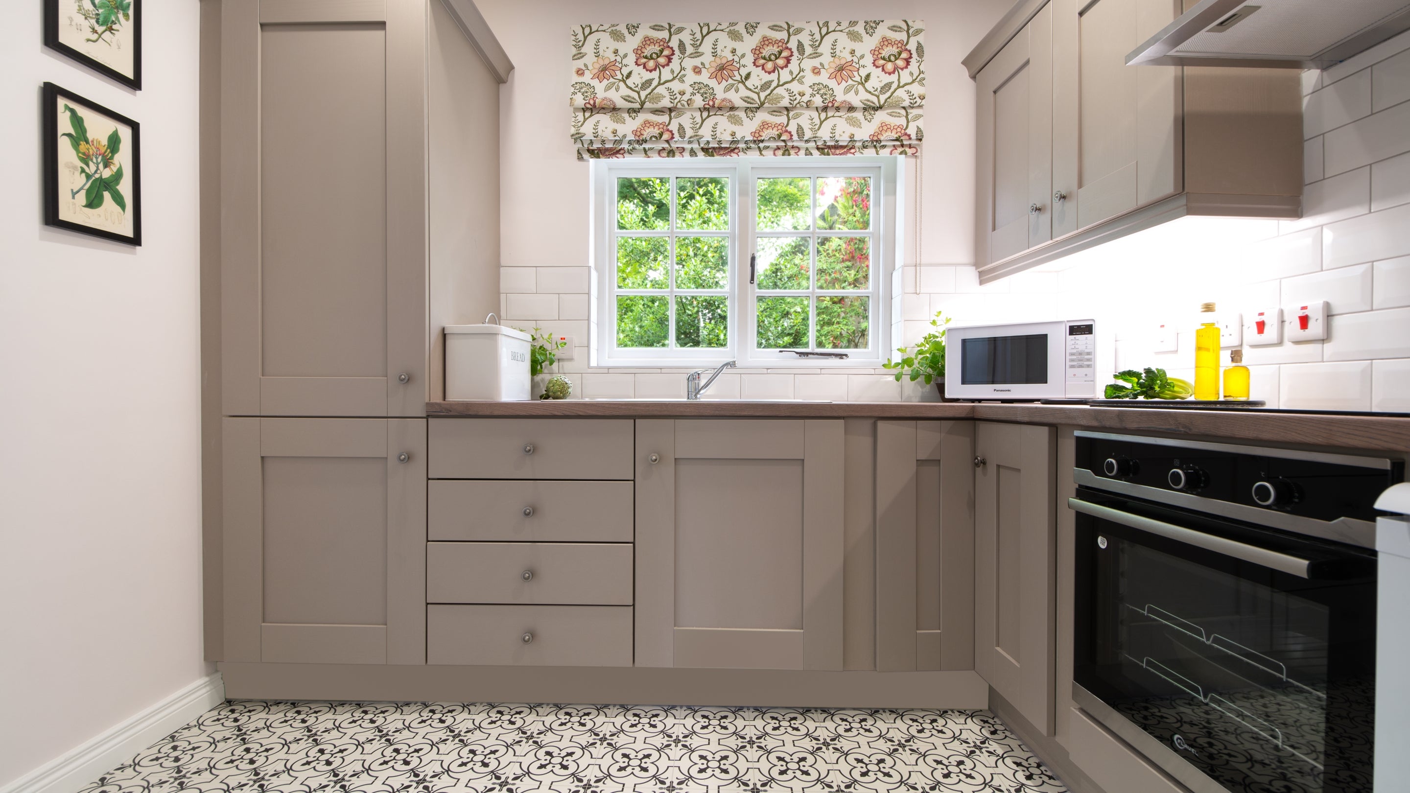 The kitchen at Bishop's Gate Lodge, County Londonderry