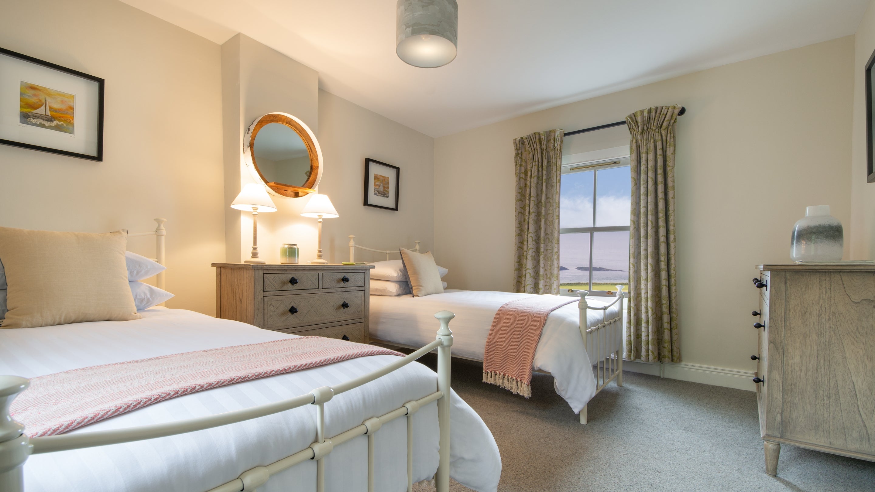 Twin bedroom, Carrick-a-Rede Cottage, Northern Ireland