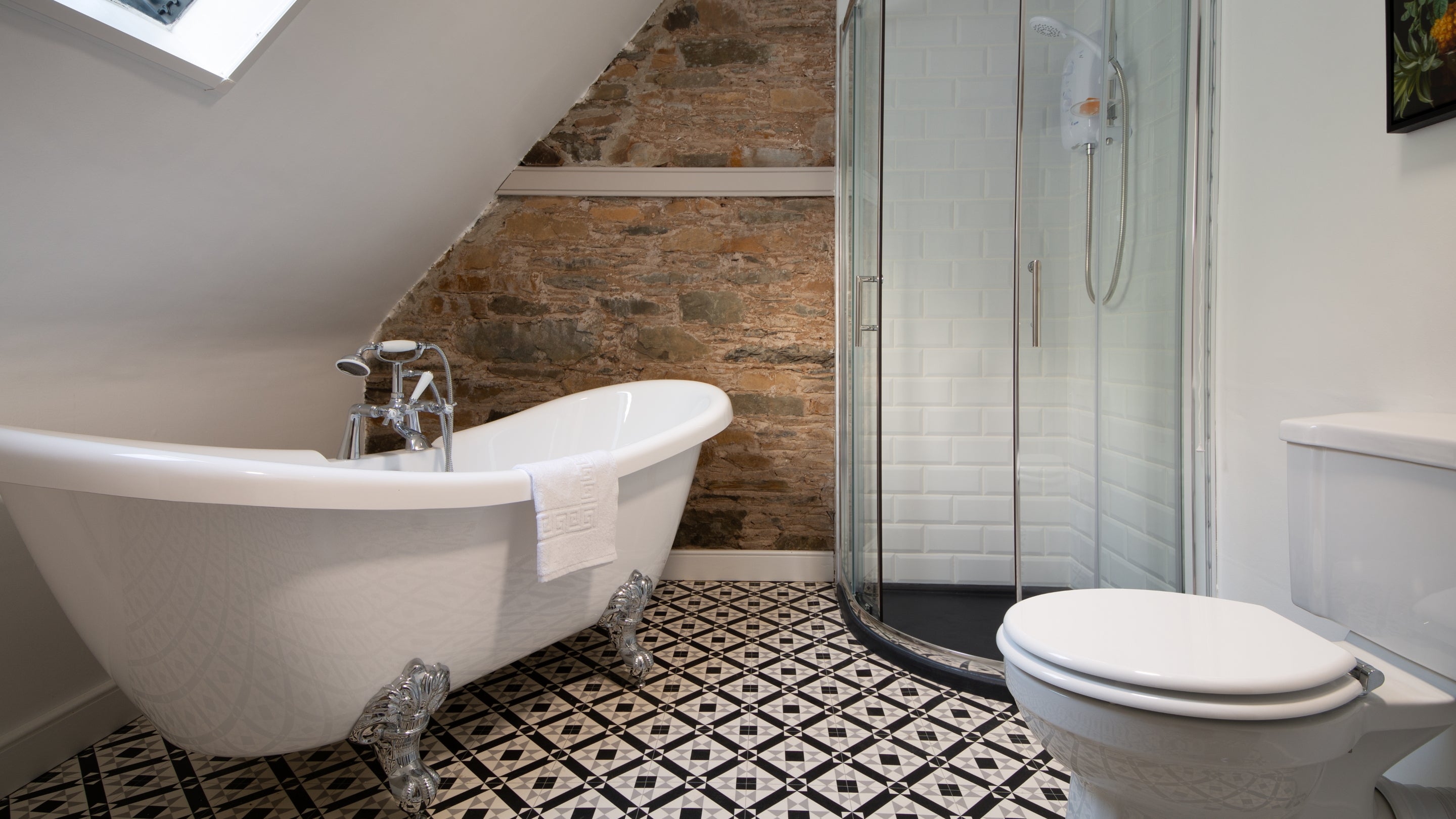 The bathroom at Downpatrick Gate Lodge, County Down