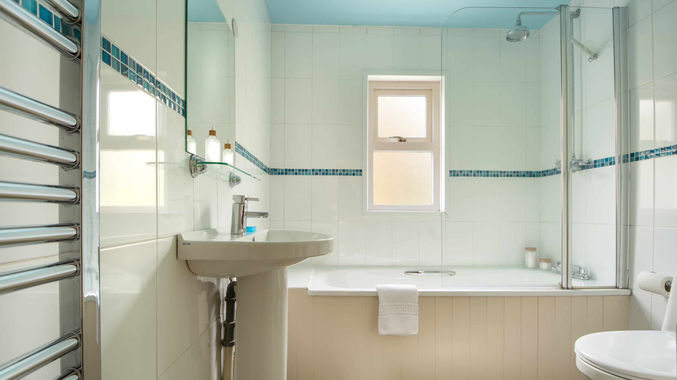 The family bathroom at Portbraddan Cottage, County Antrim