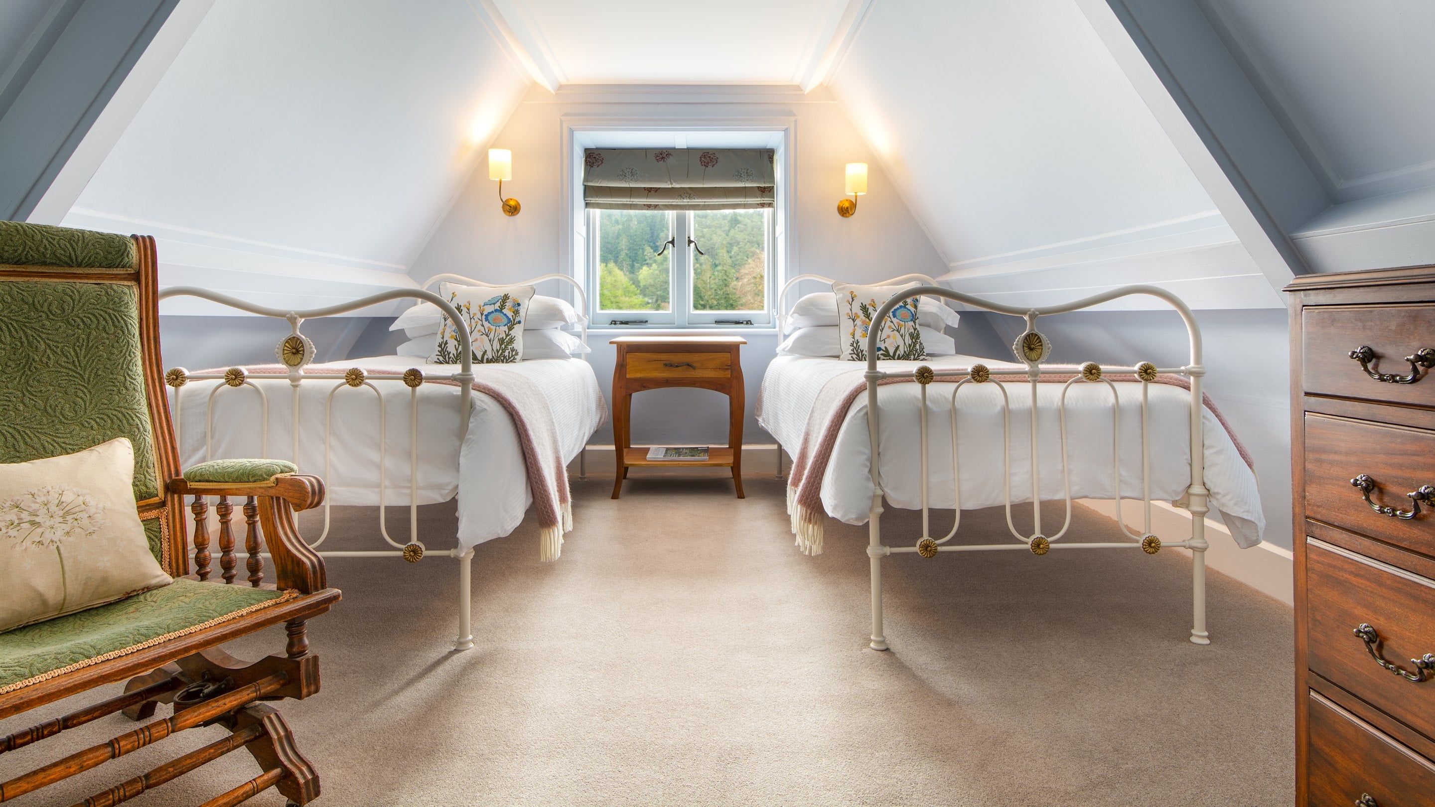 One of the twin bedrooms at Cragside Garden Cottage, Northumberland