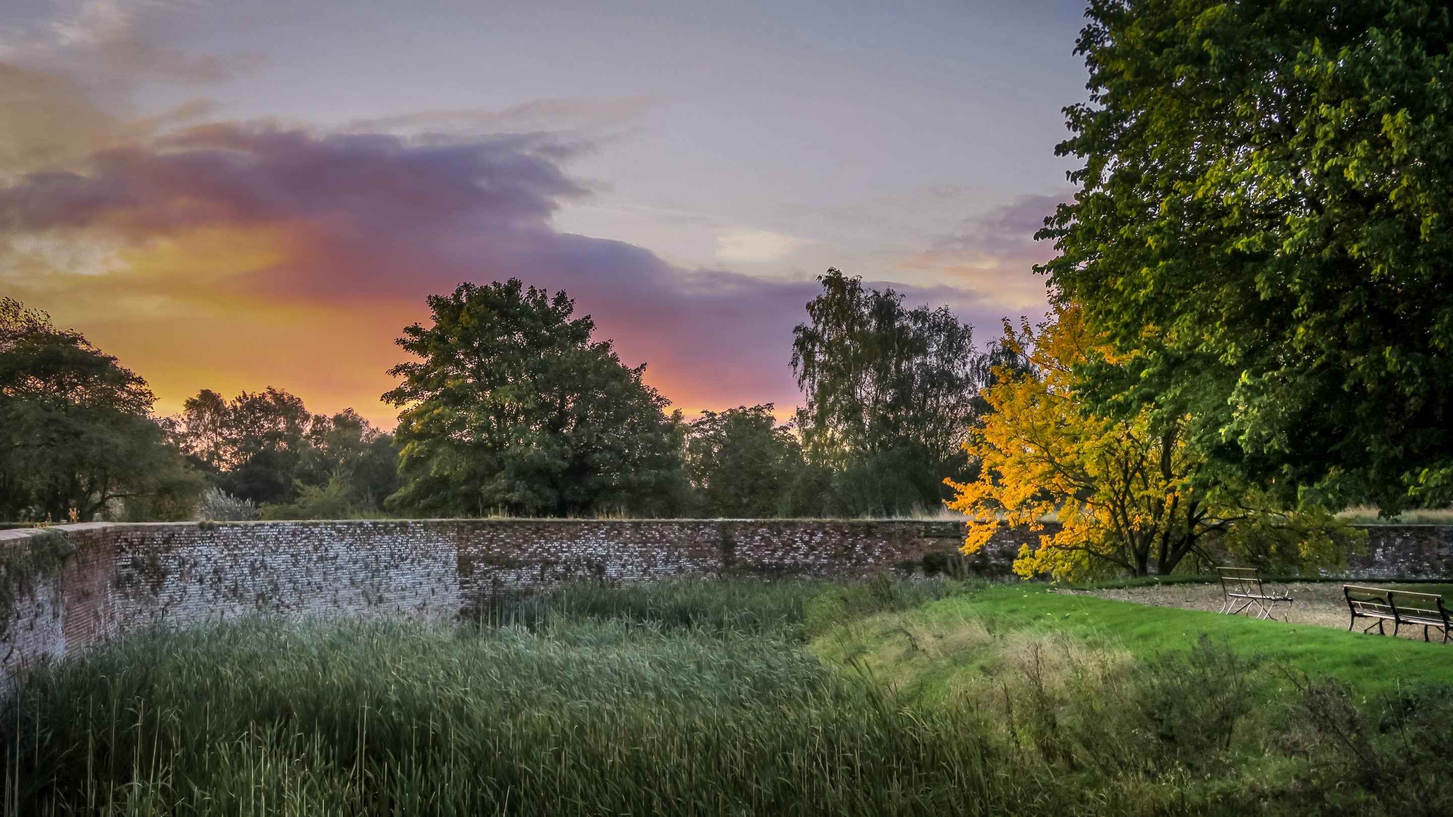 The area surrounding 1 Castle Cottage, Lincolnshire