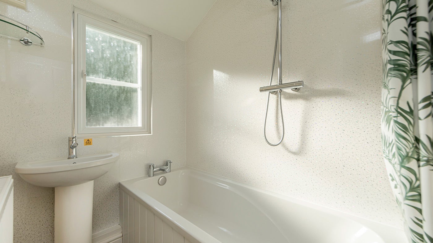 The bathroom at Carburton Lodge South, Clumber Park, Nottinghamshire