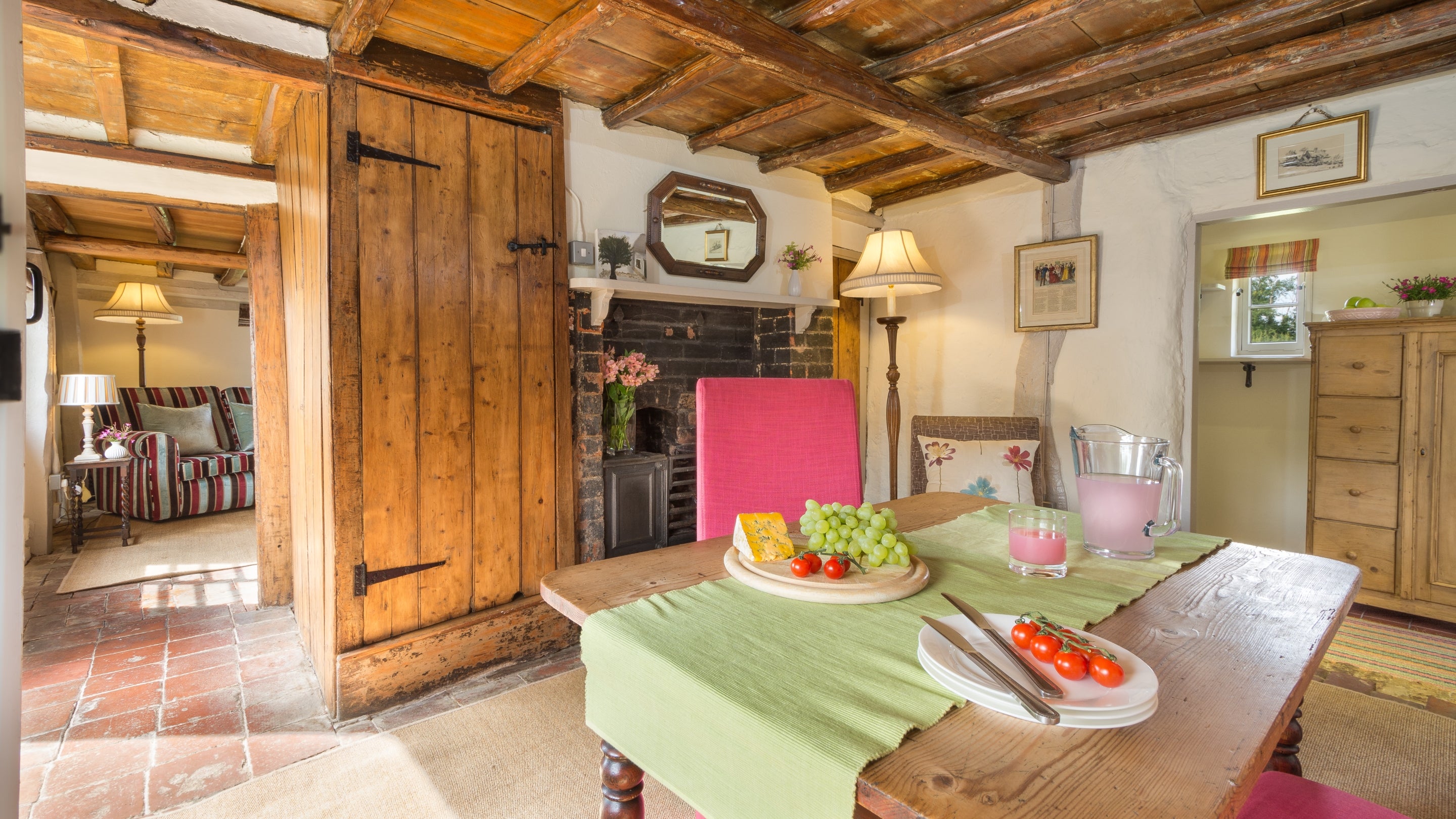 The dining room at Whitegates Cottage, Lincolnshire