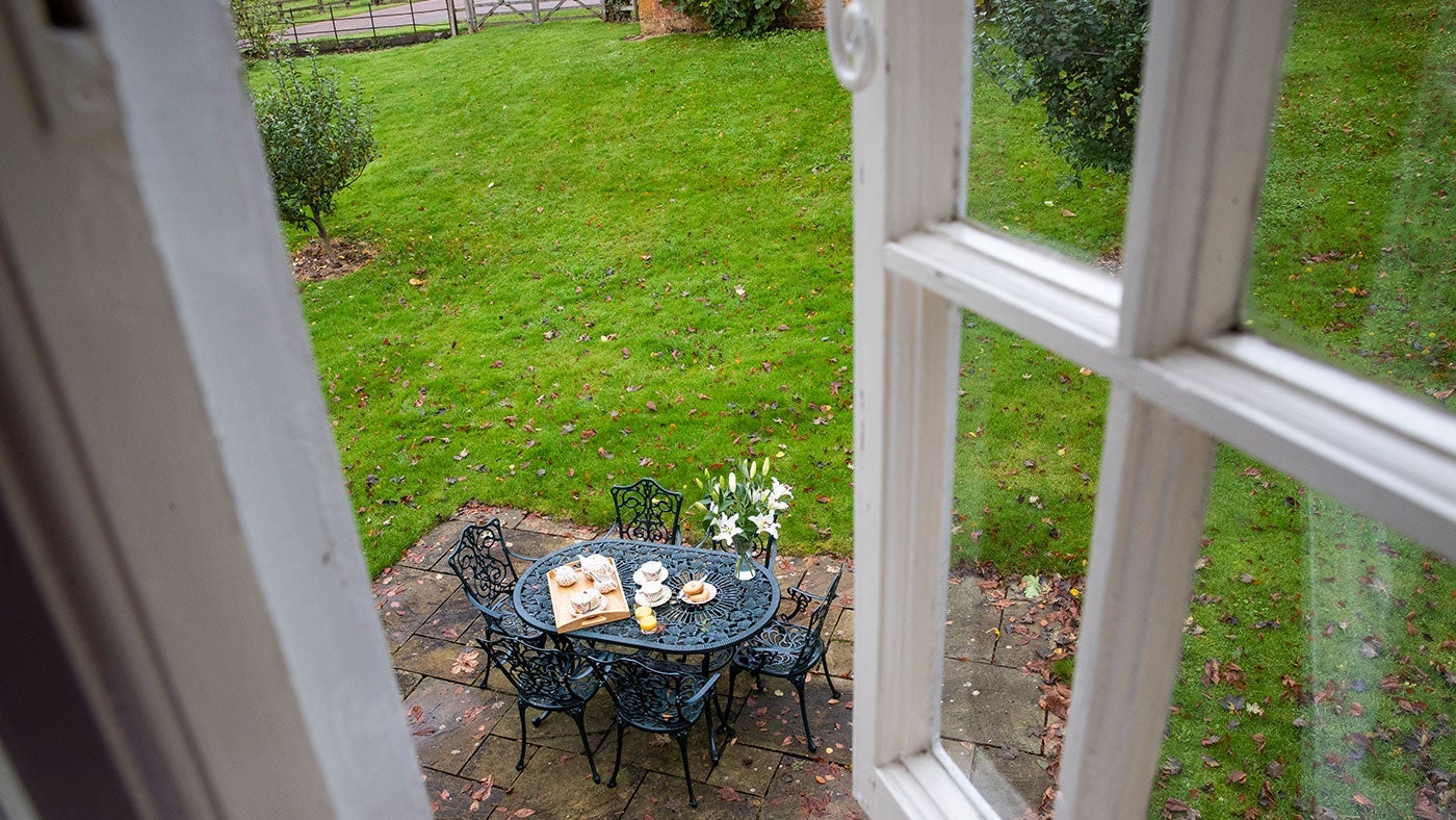 Exterior view of the garden of 1 Home Farm Drive, Banbury, Warwickshire