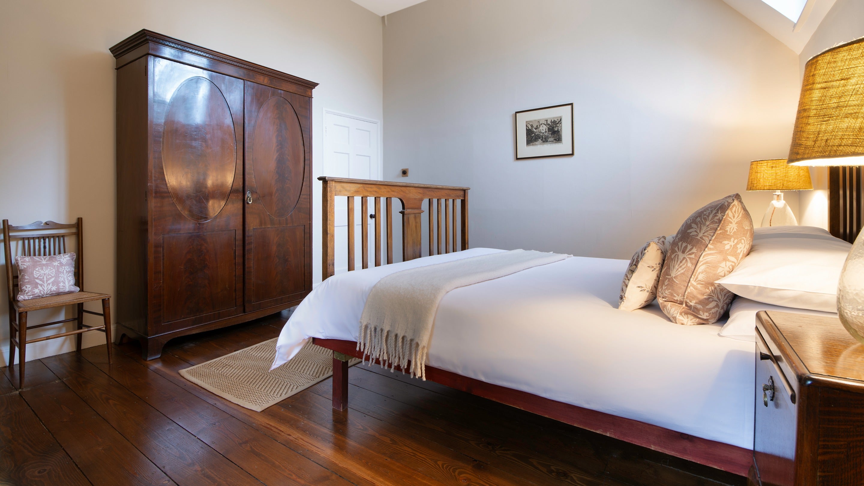 The double bedroom at Bog Cottage, Oxfordshire