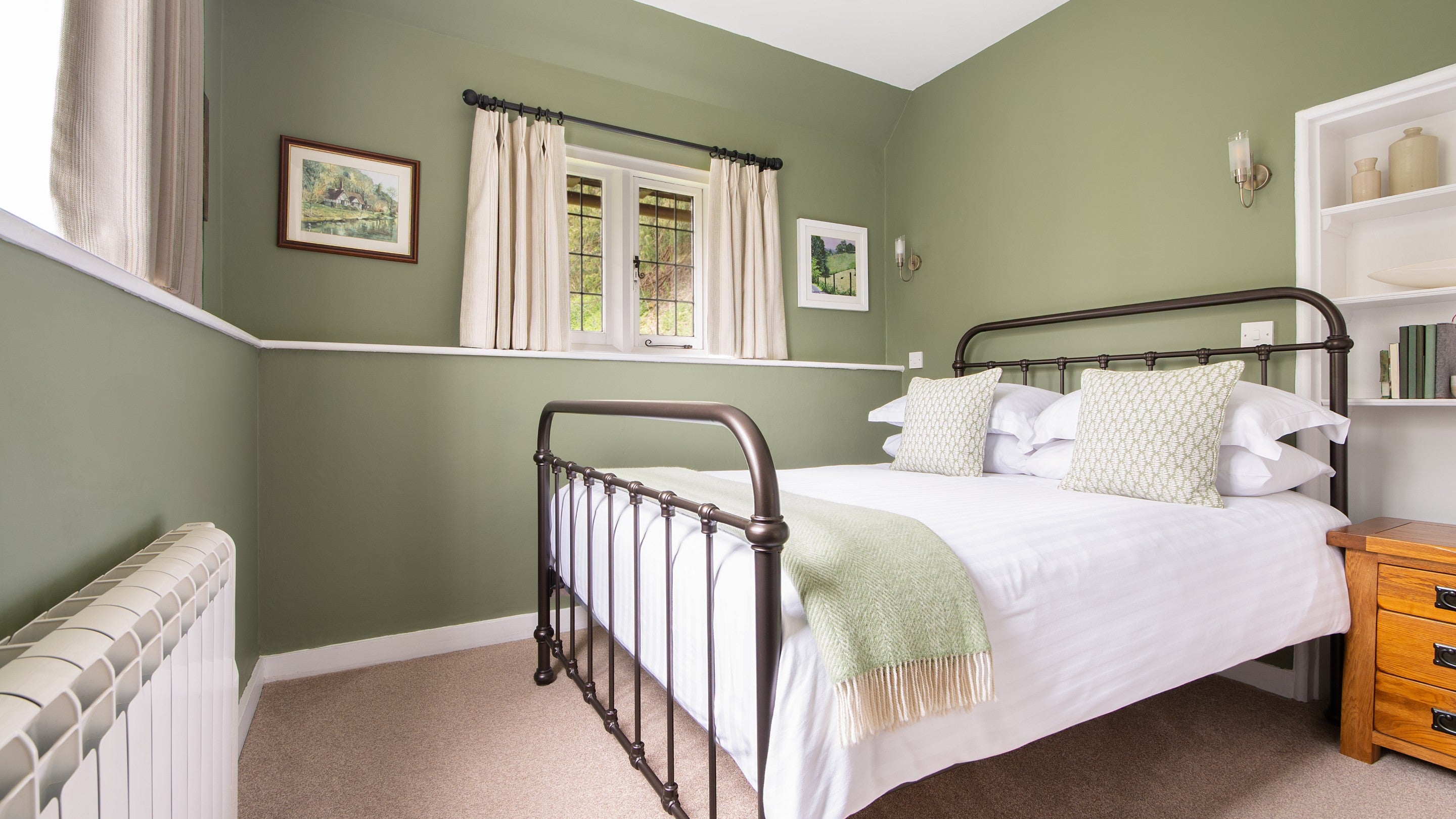 The double bedroom at Cliveden Ferry Cottage, Berkshire